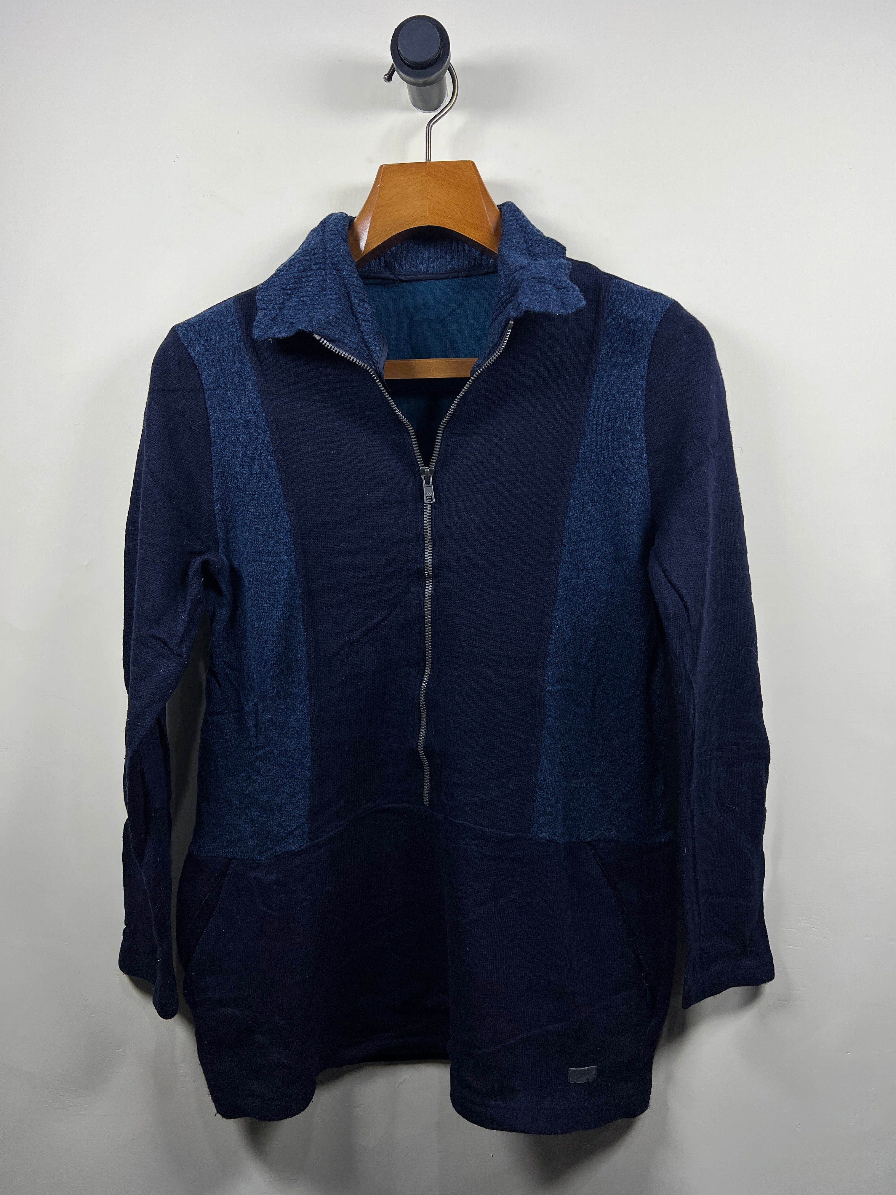 Zipper Sweater (Women) (Small)