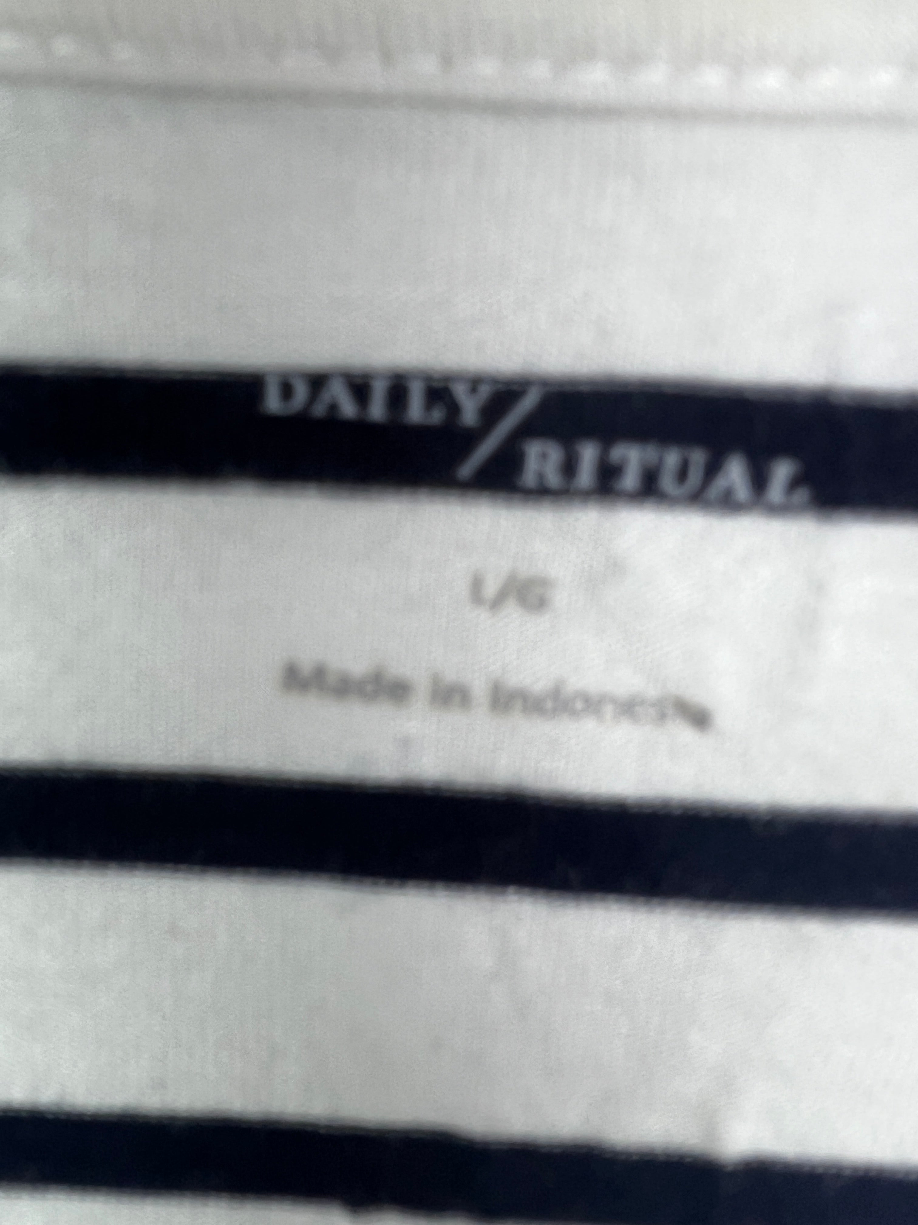 T-Shirt (Women) (Large)