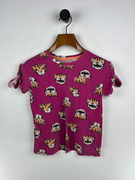 Cat & Jack T-Shirt (Women) (Small-Medium)