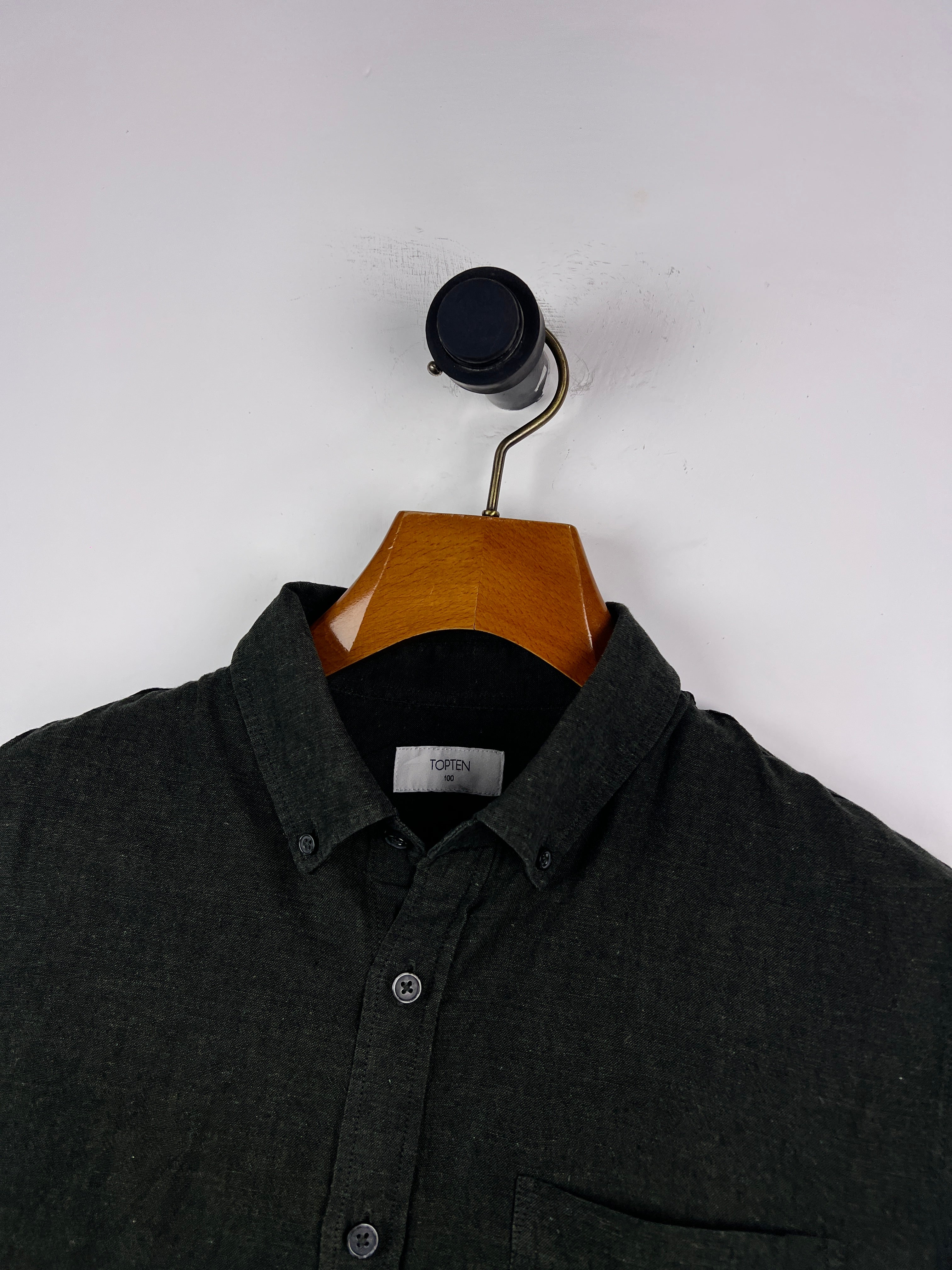 Top Ten Linen Shirt (Small-Medium)