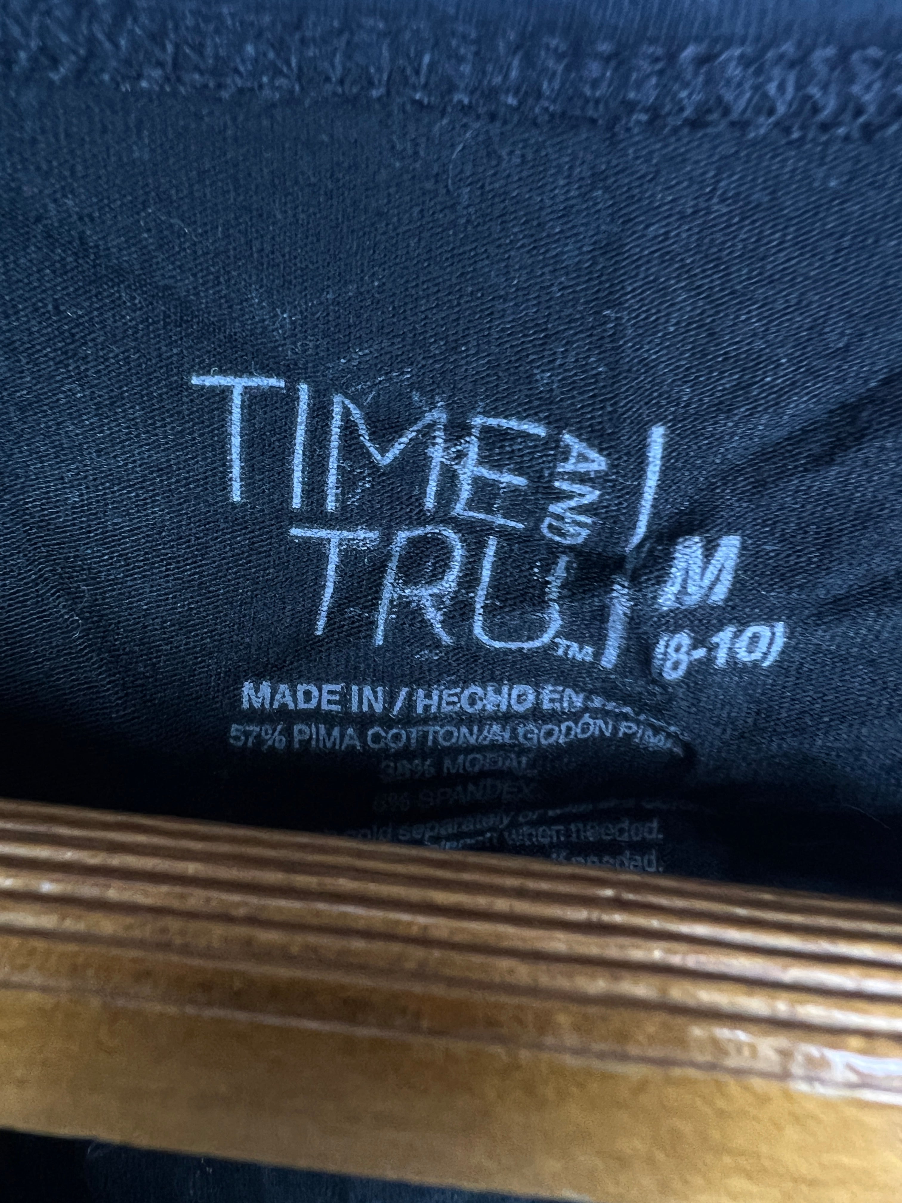 Time & Tru T-Shirt (Women) (Medium)
