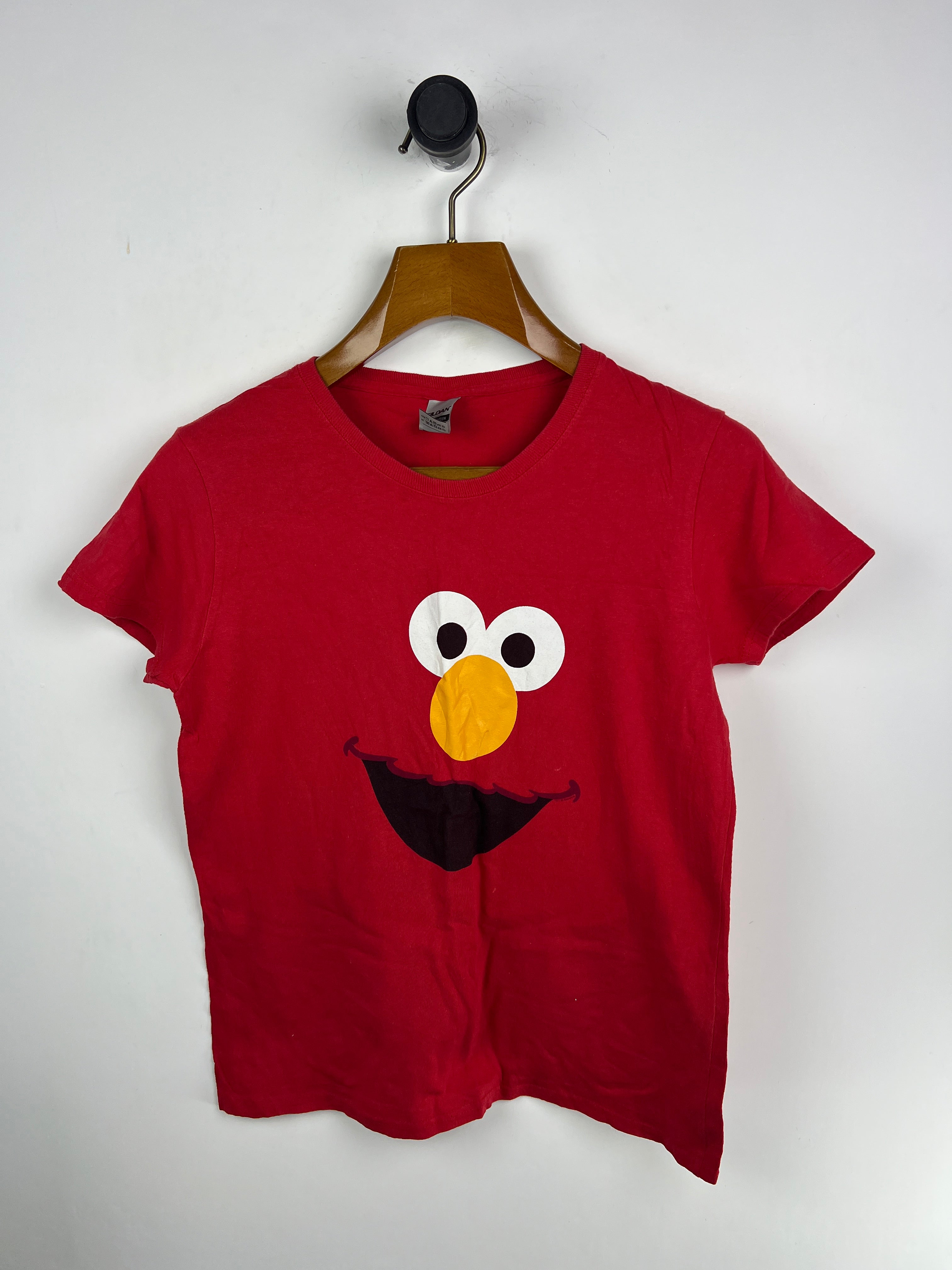 Gildan T-Shirt (Women) (Medium)