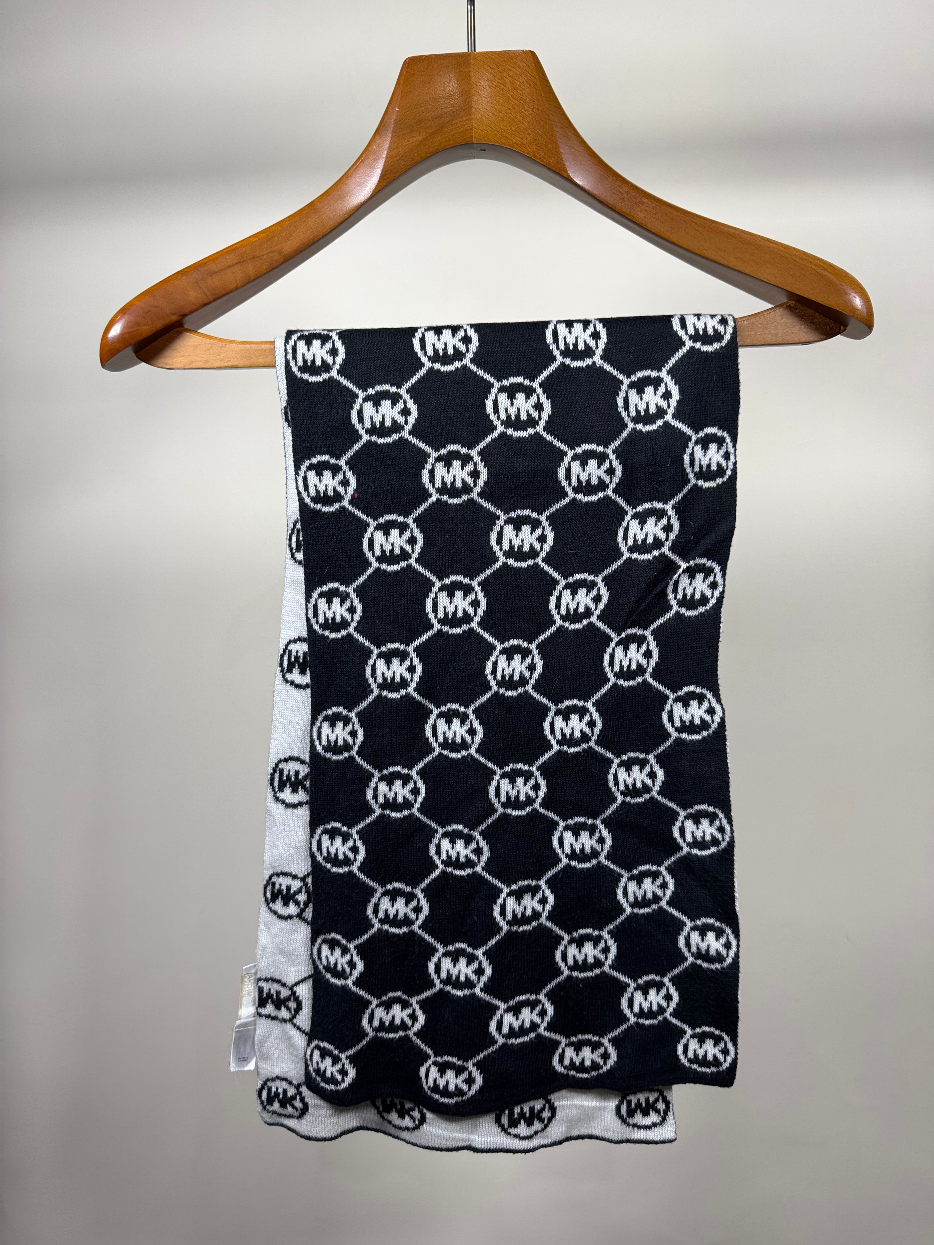 Michael Kors Muffler