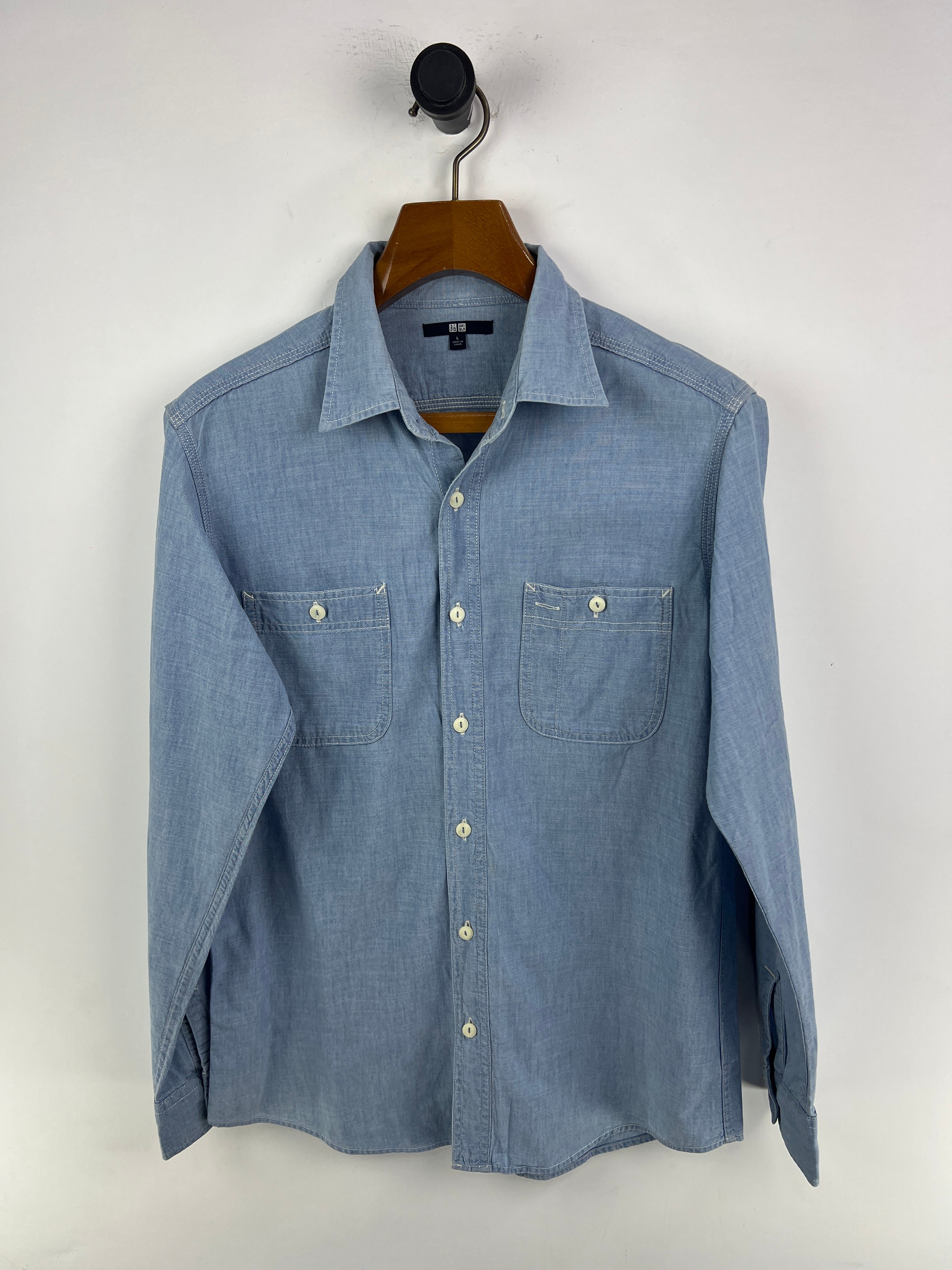 Uniqlo Denim Shirt (Medium)