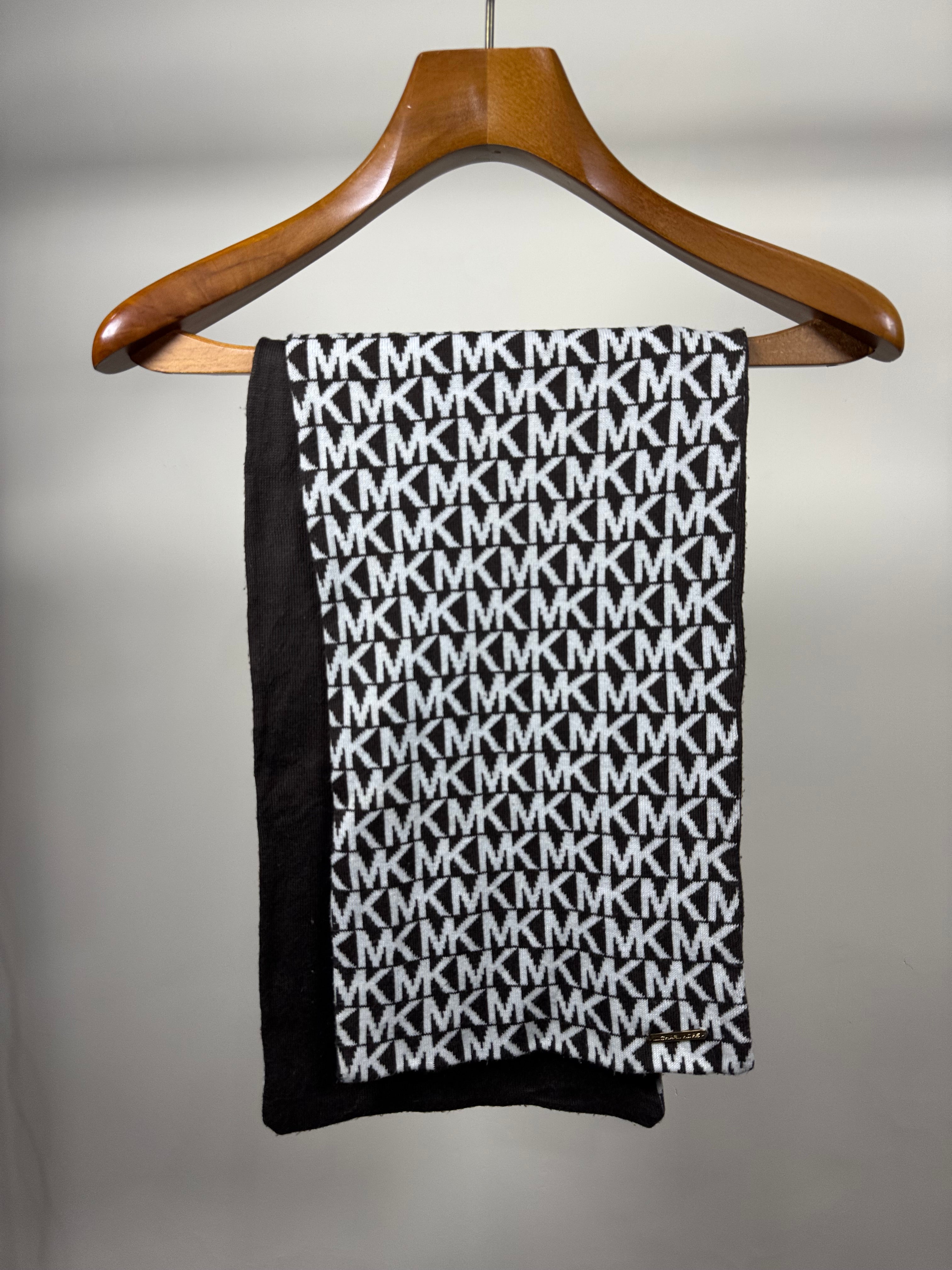 Michael Kors Muffler