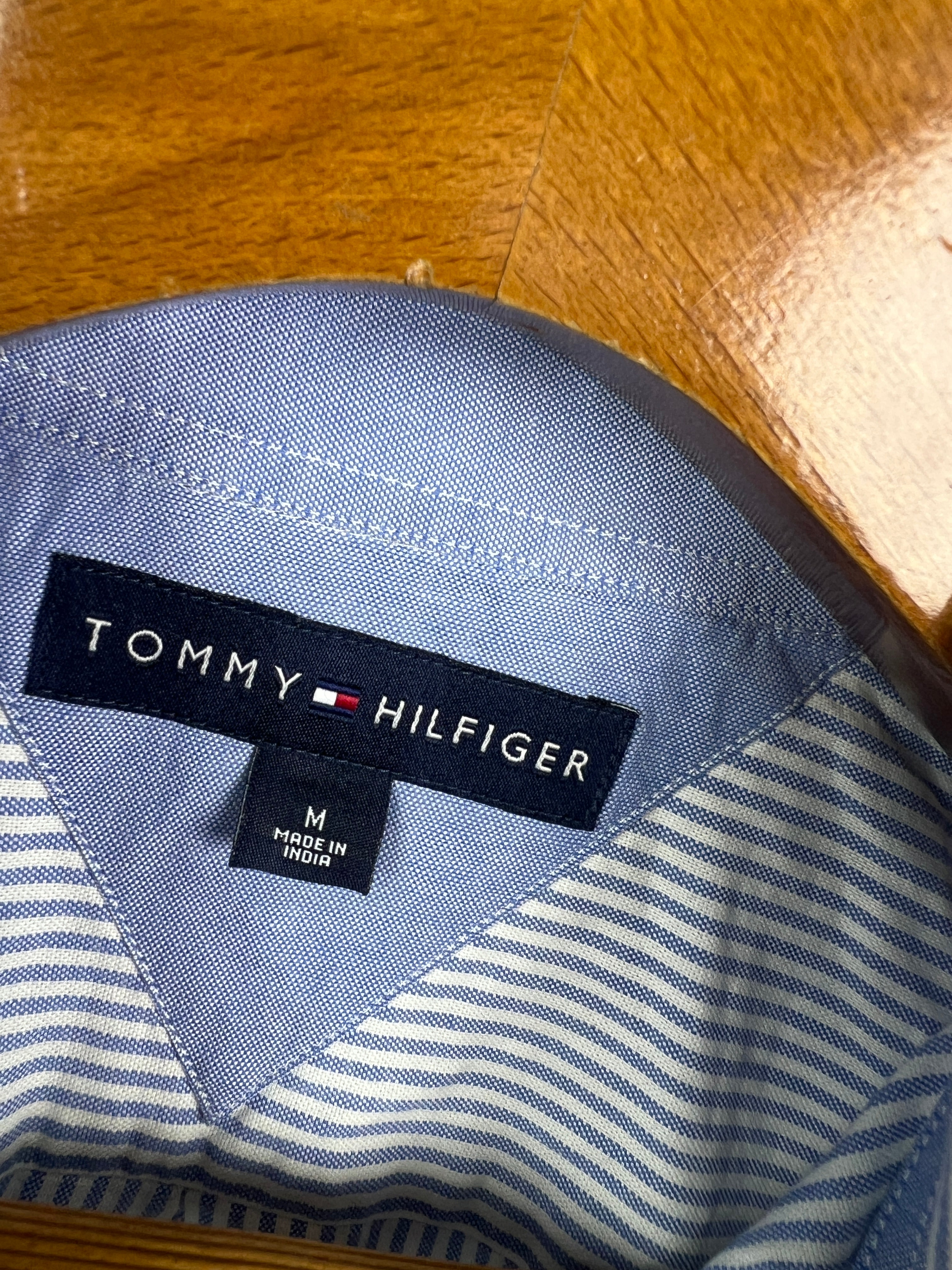 Tommy Hilfiger Shirt (X-Large)