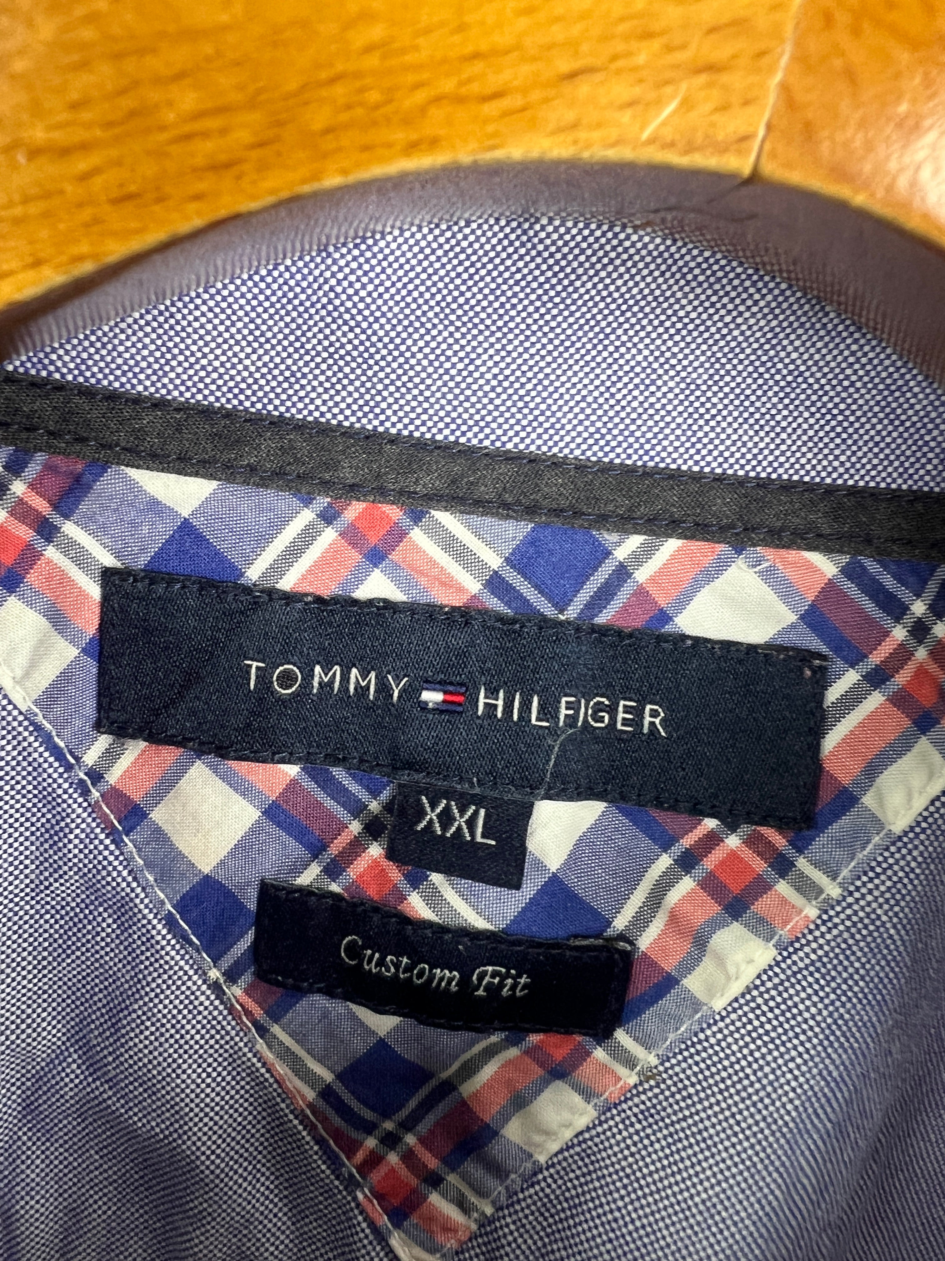 Tommy Hilfiger Shirt (X-Large)