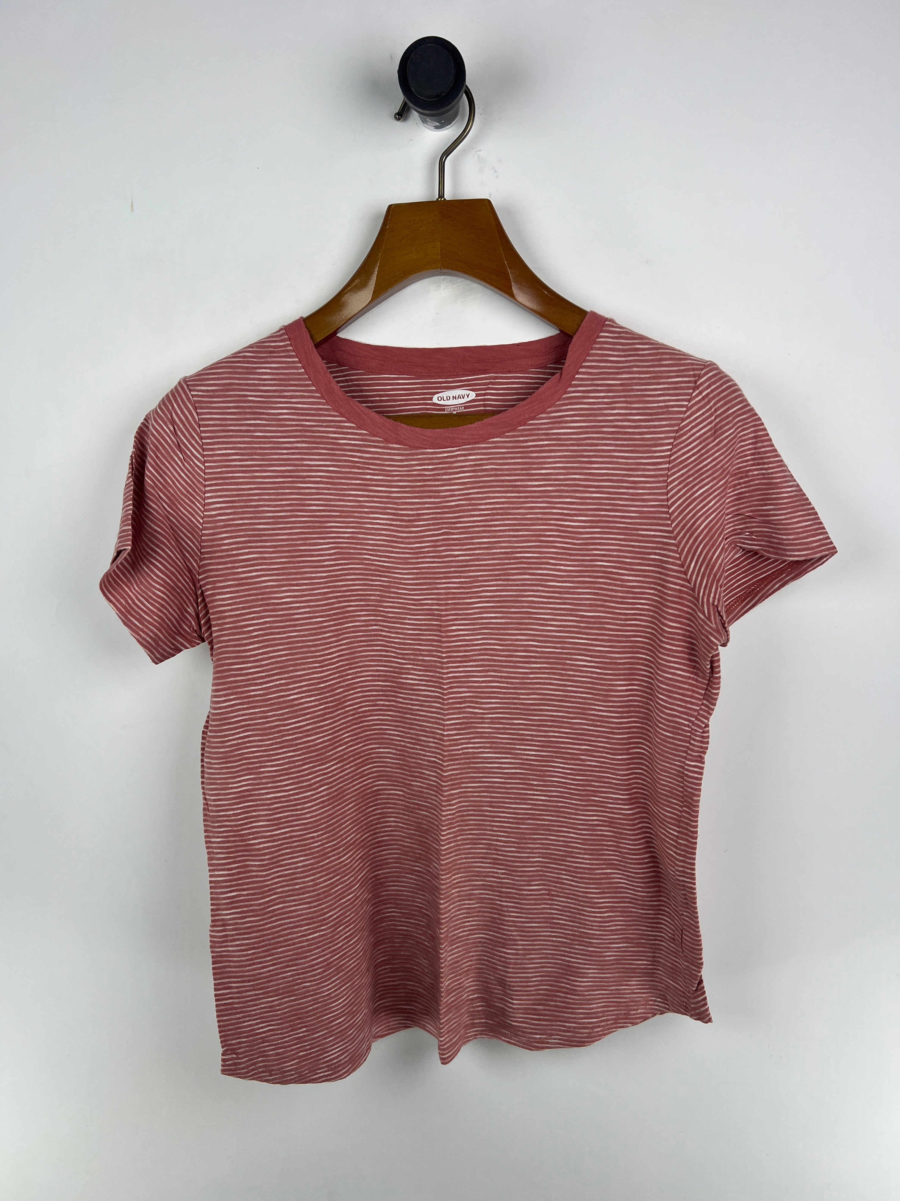 Old Navy T-Shirt (Women) (Small)