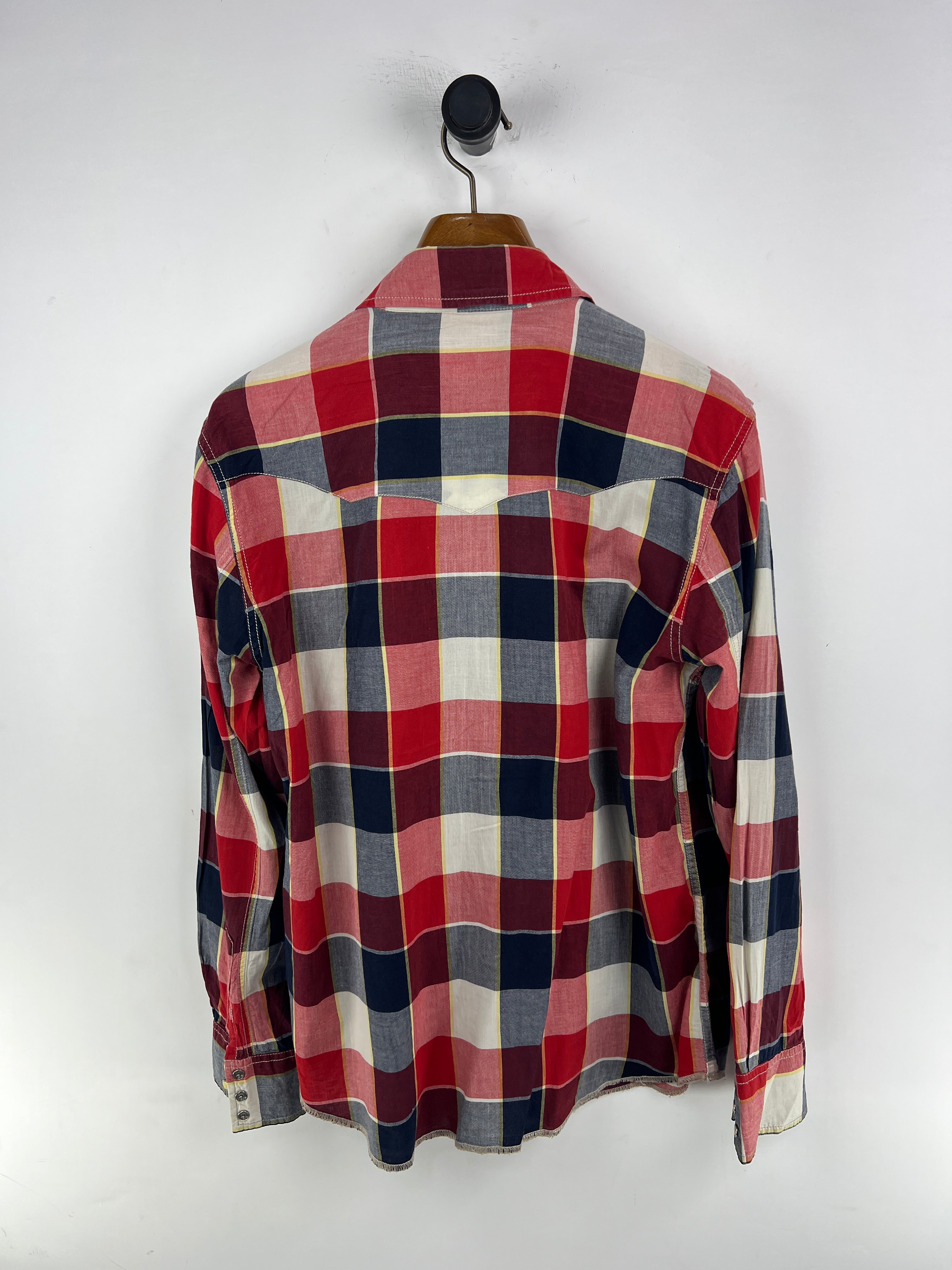 Wrangler Shirt (Large)