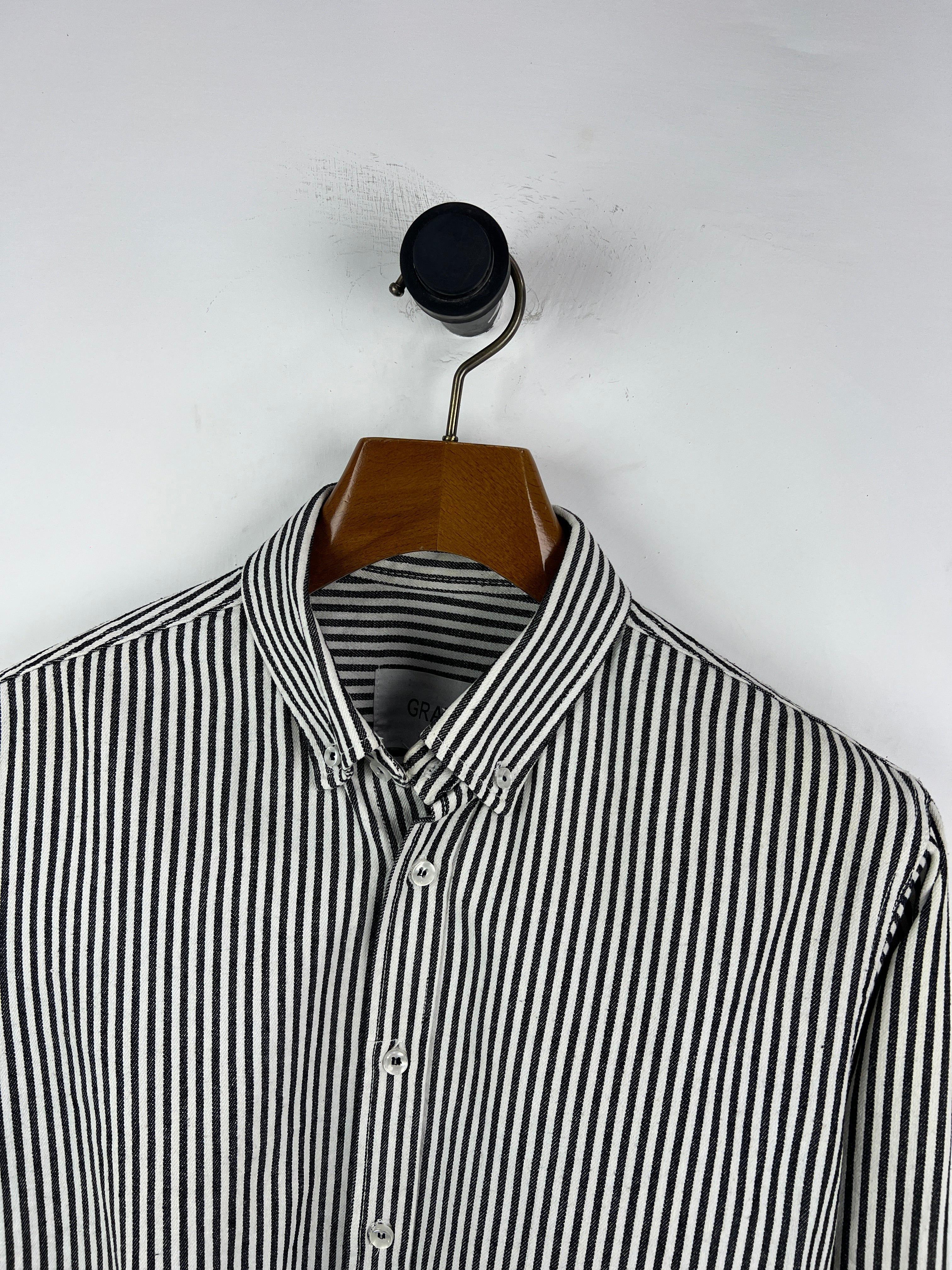 Gray Linen Shirt (Small-Medium)