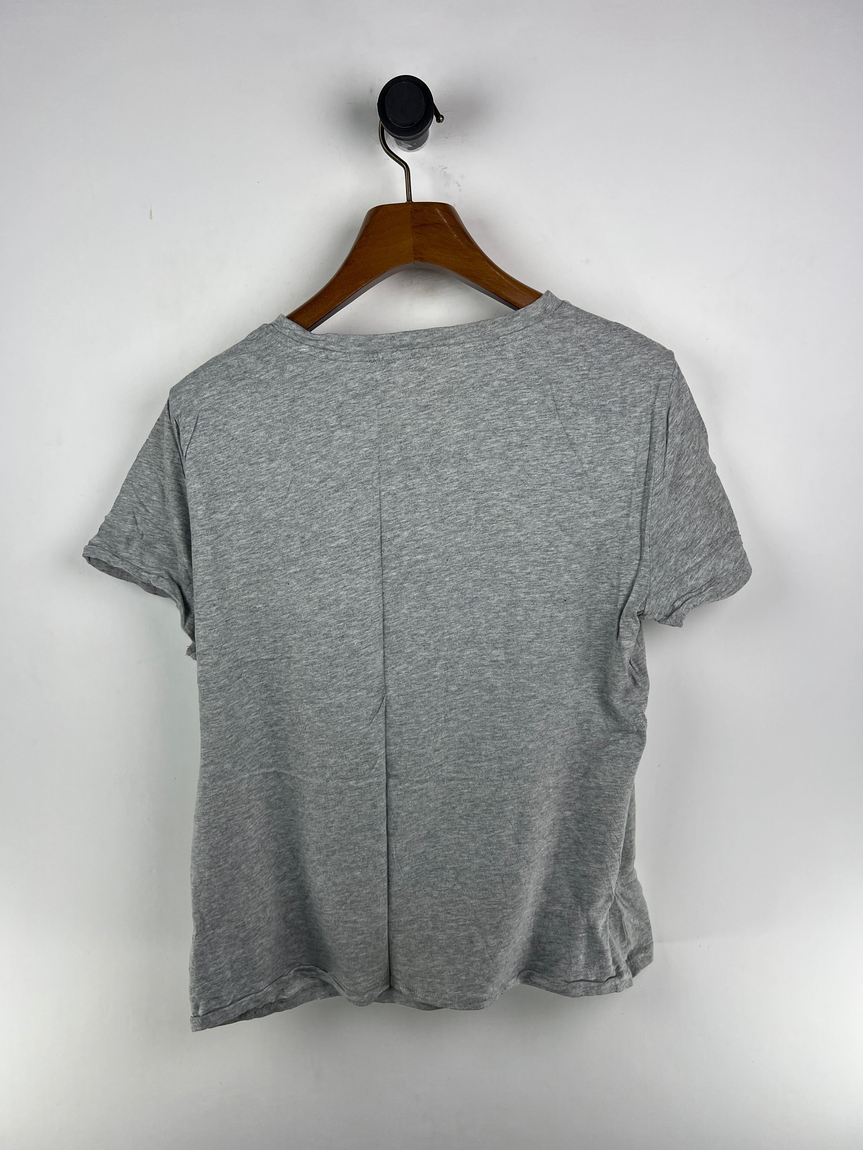 Gap T-Shirt (Women) (Large)