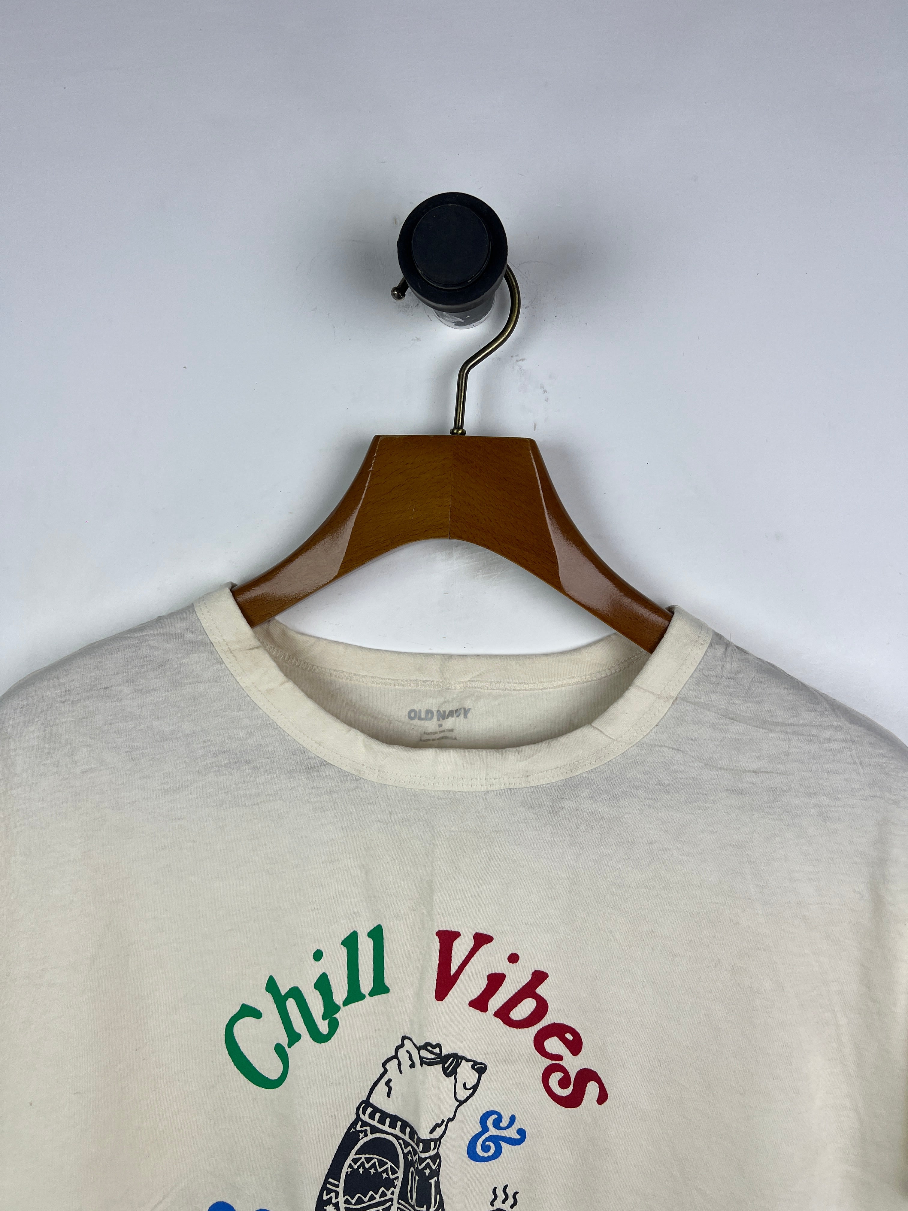 Old Navy T-Shirt (Women) (Medium)