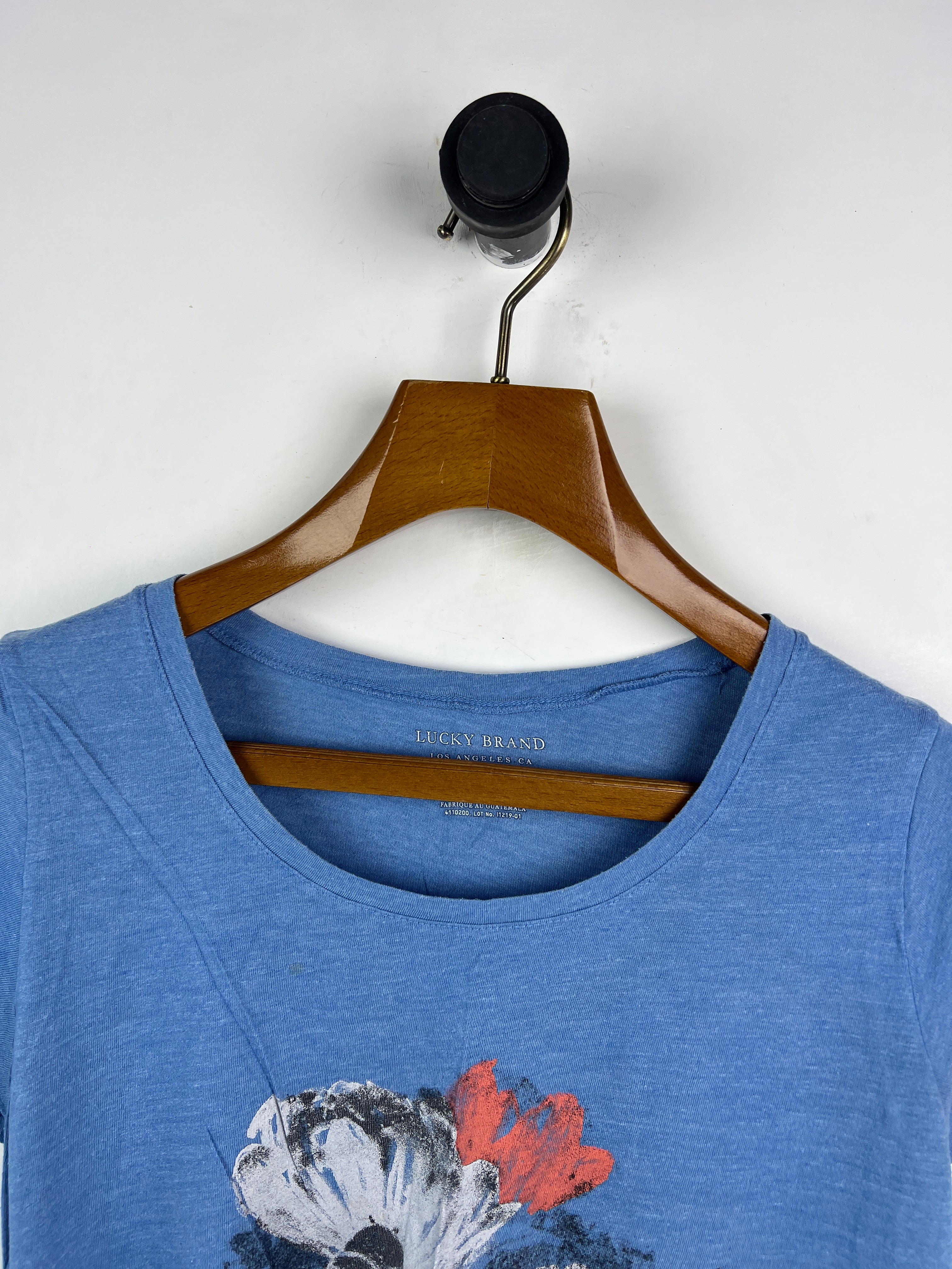 Lucky Brand T-Shirt (Women) (Small-Medium)