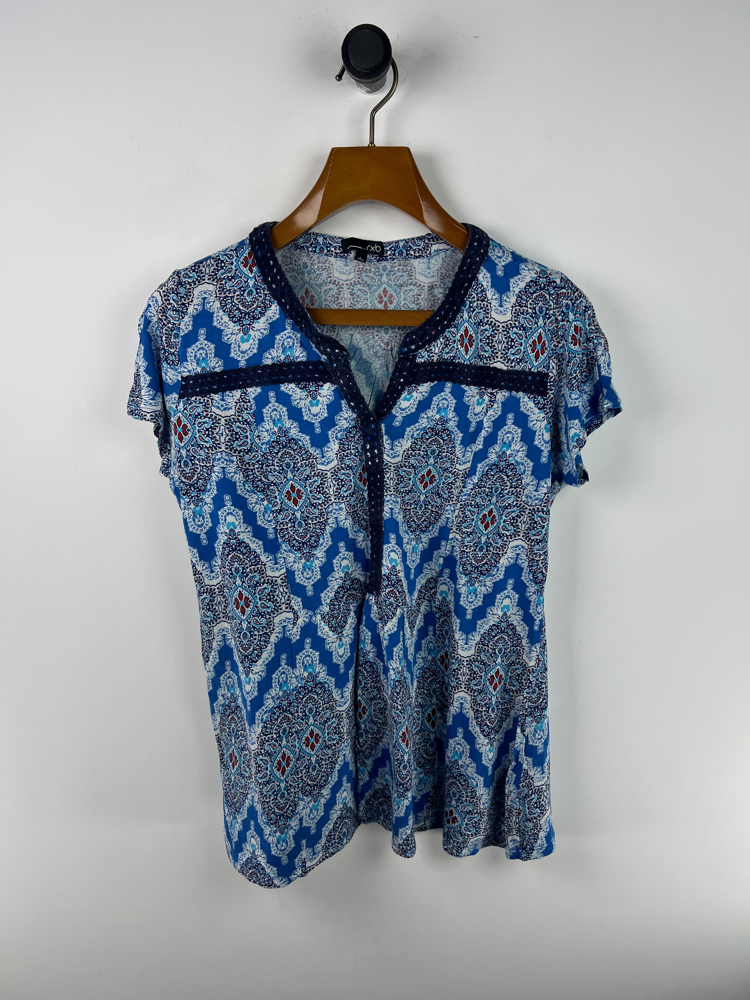 Blouse (Women) (Medium-Large)