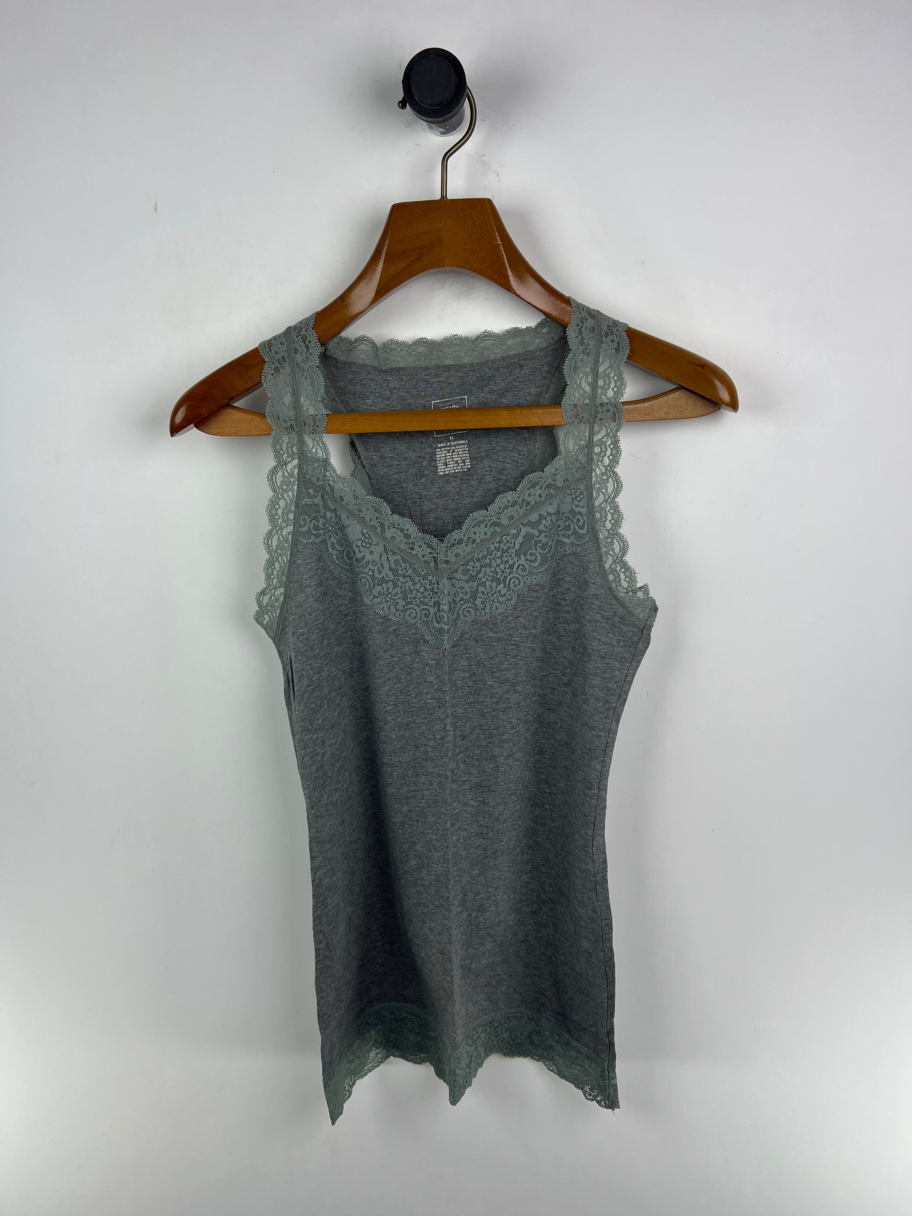 Mossimo Tank Top (Women) (Medium-Large)