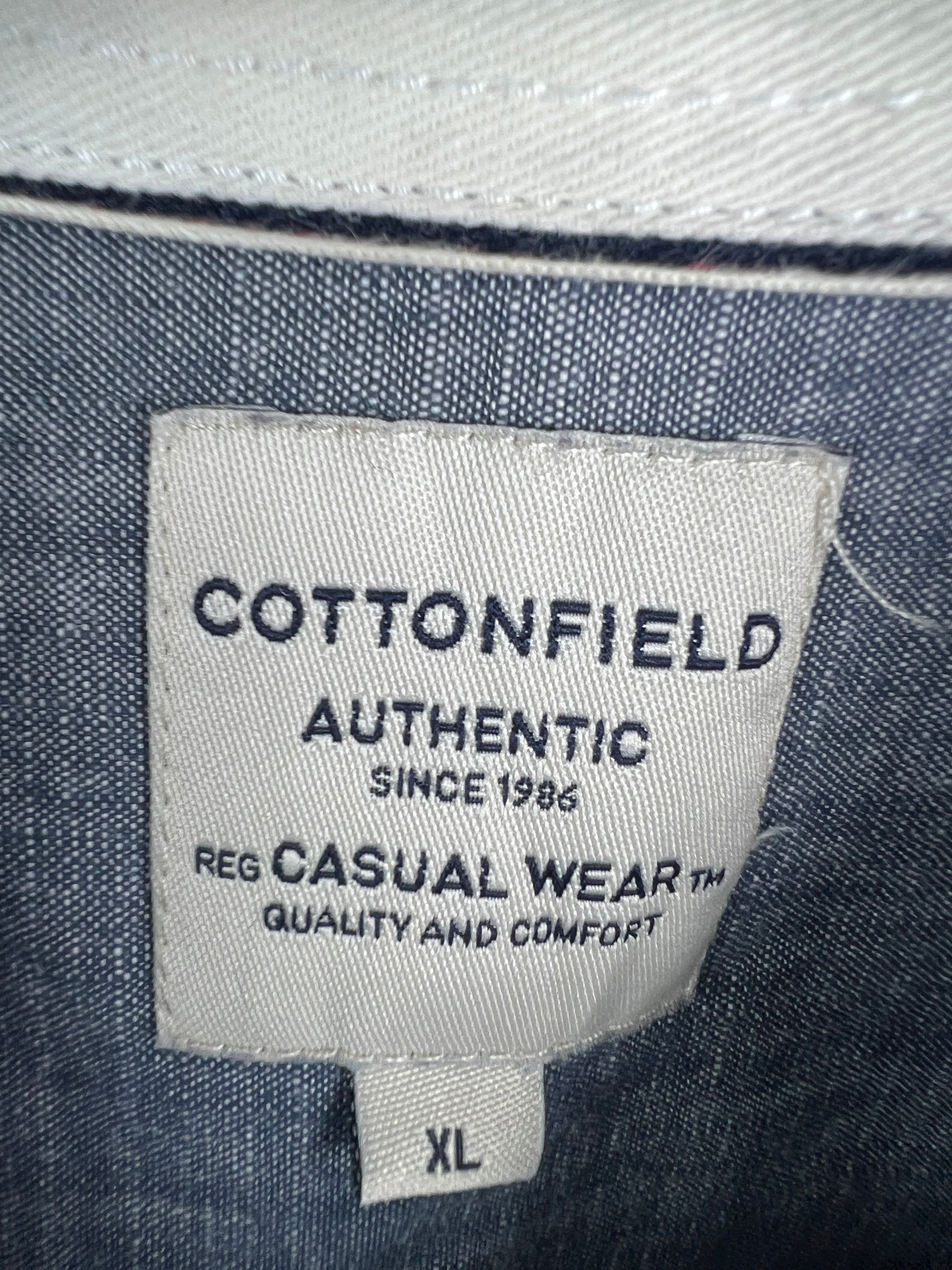 CottonField Shirt (Large)