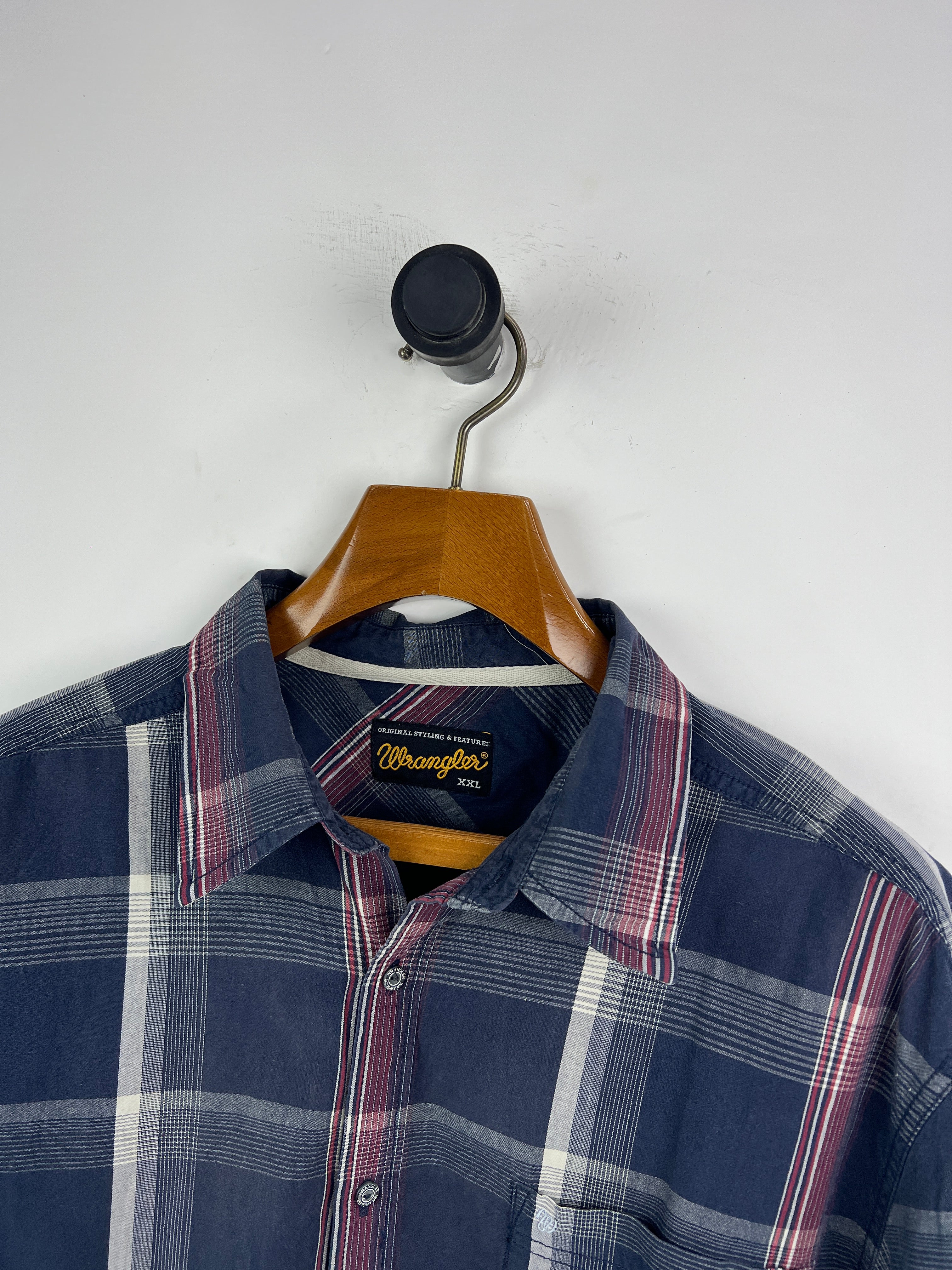 Wrangler Shirt (Large)