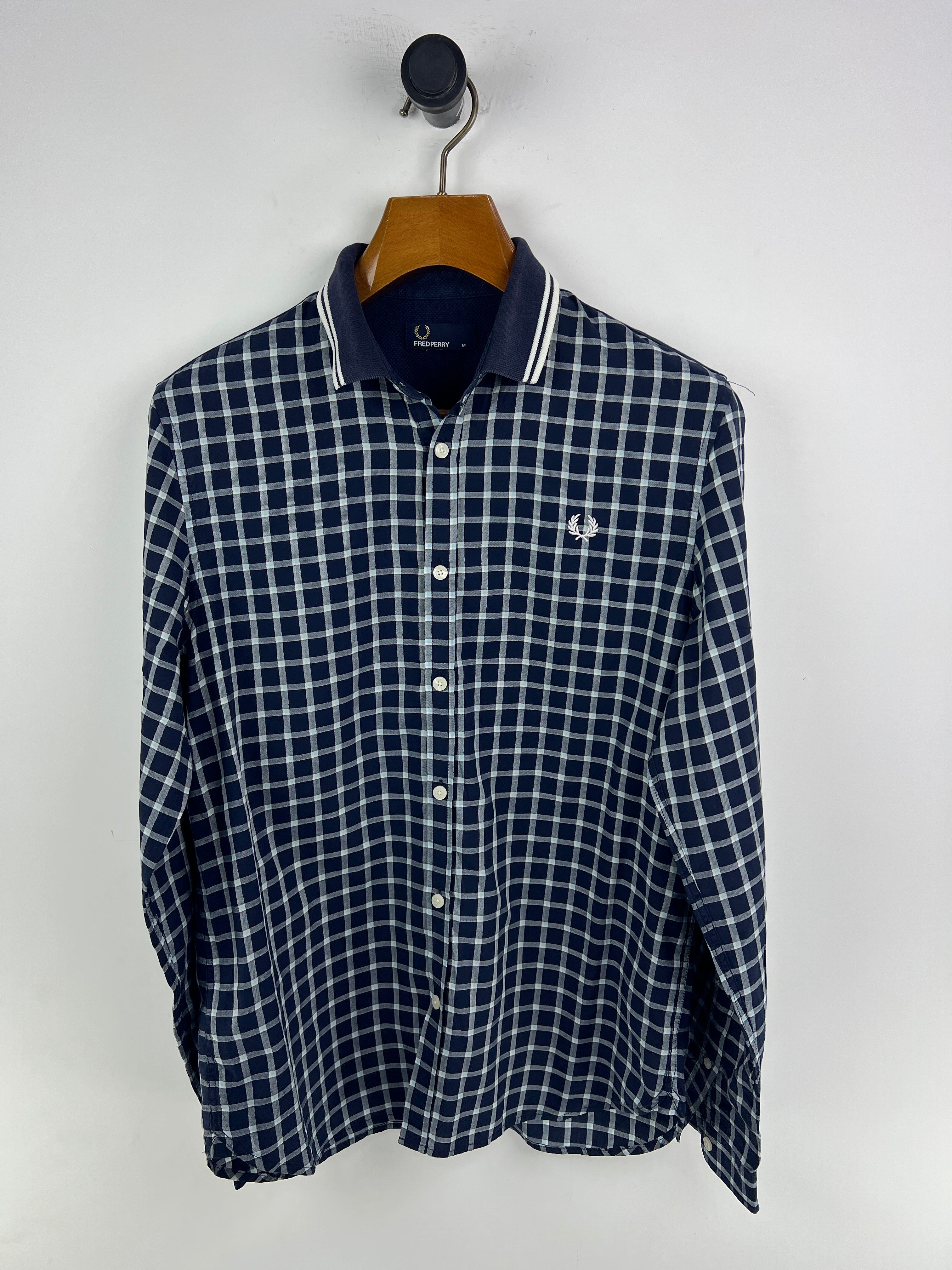 Fred Perry Shirt (Medium)