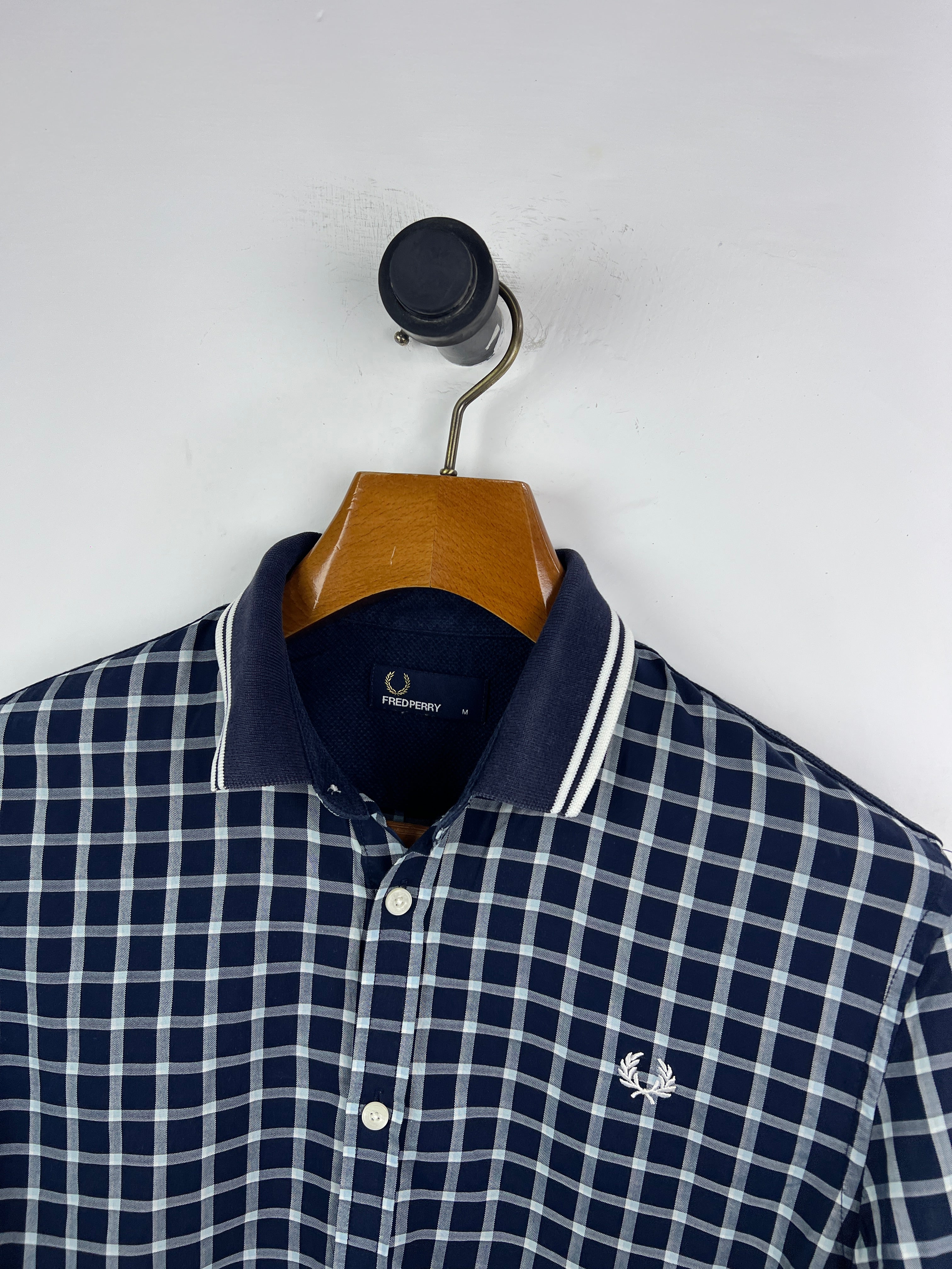 Fred Perry Shirt (Medium)