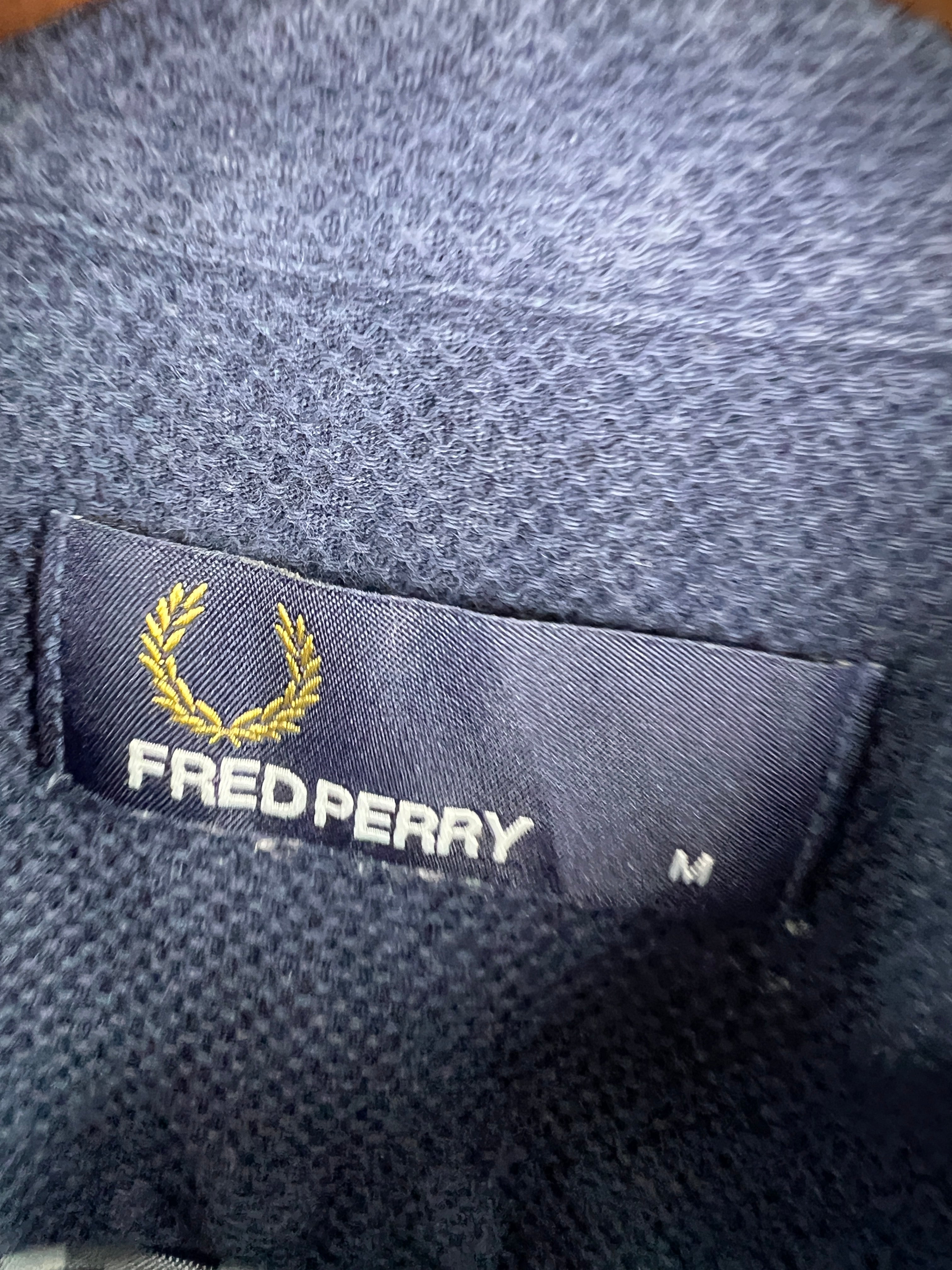 Fred Perry Shirt (Medium)
