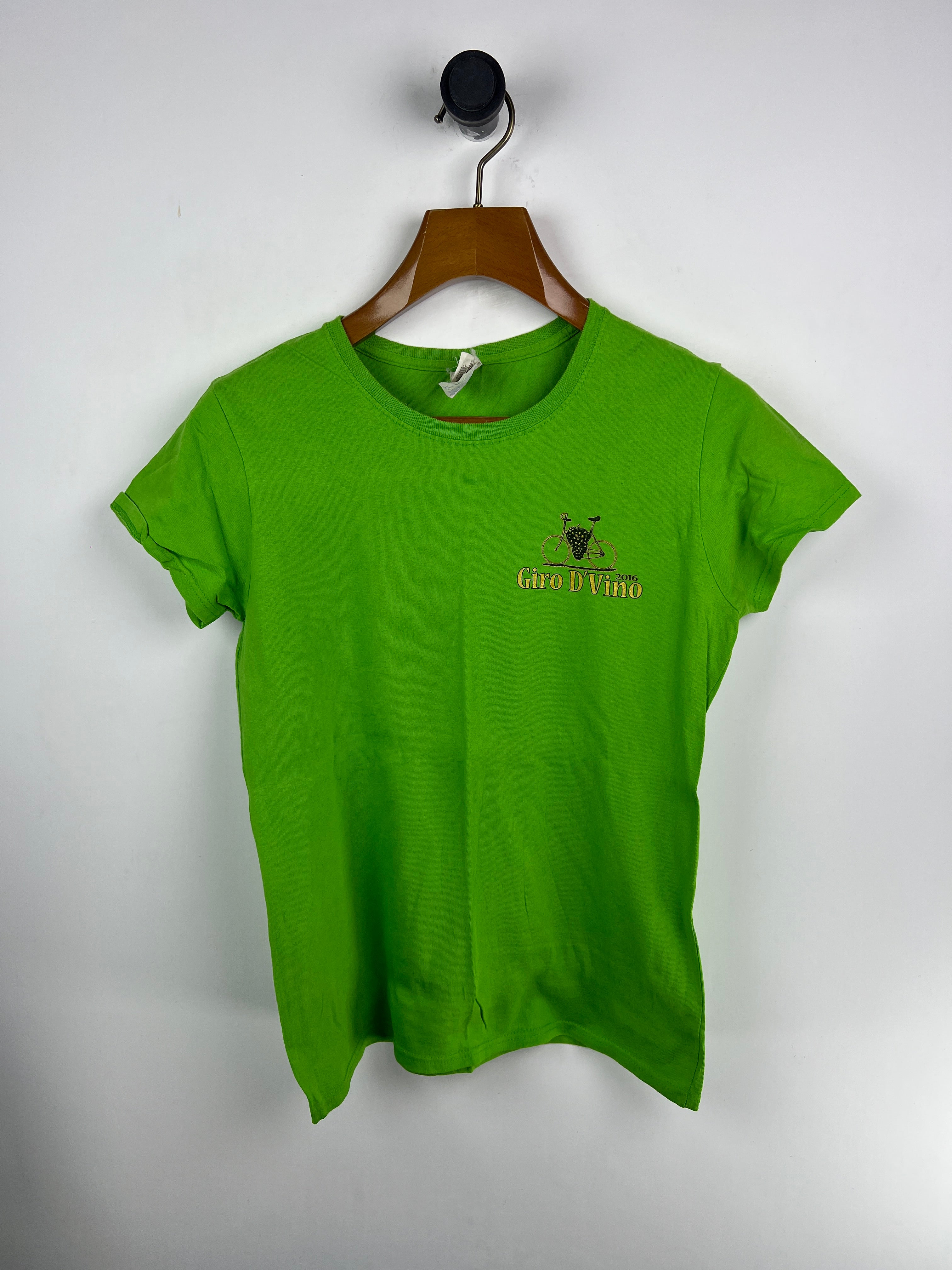 Gildan T-Shirt (Women) (Small-Medium)
