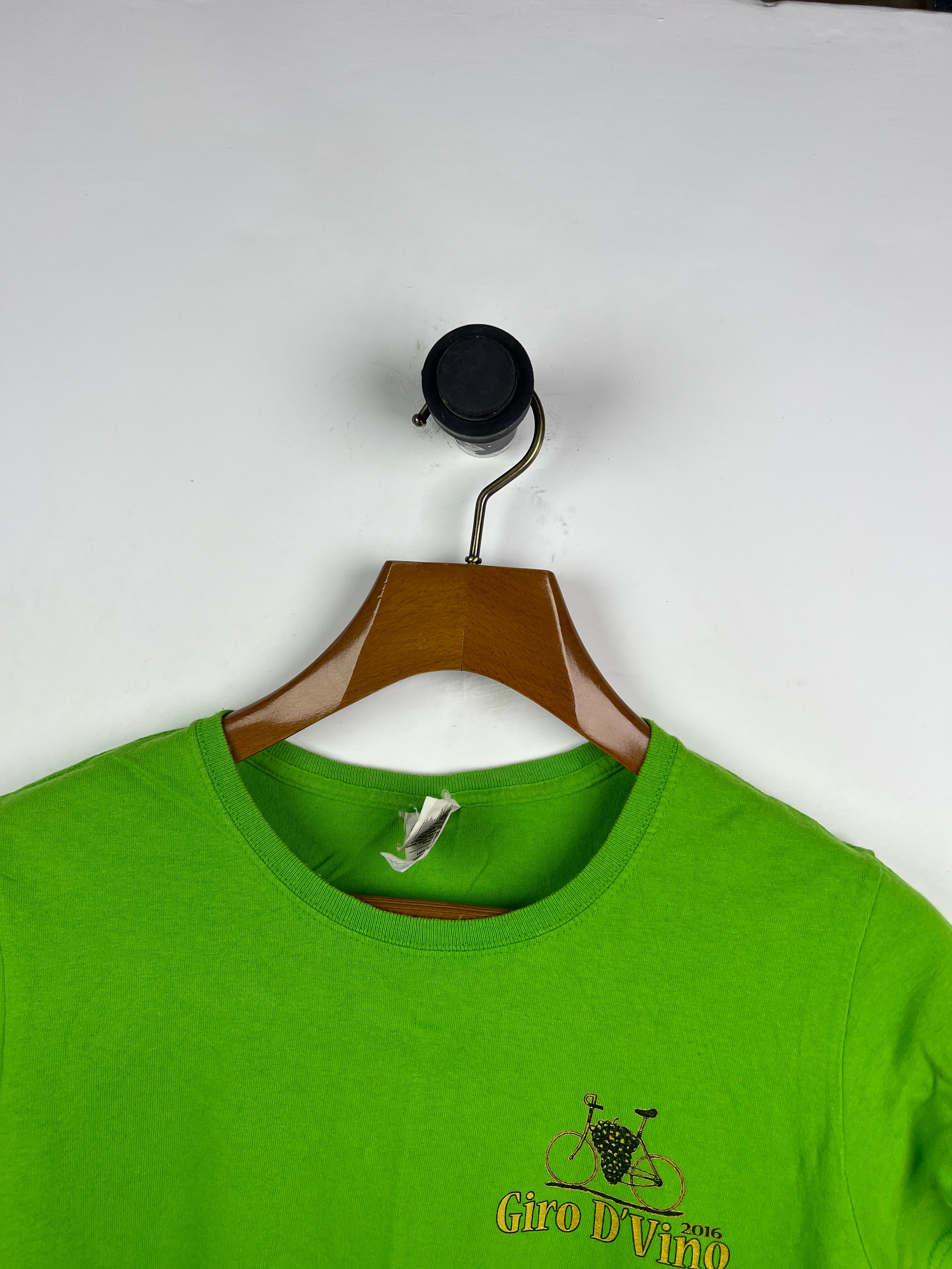 Gildan T-Shirt (Women) (Small-Medium)
