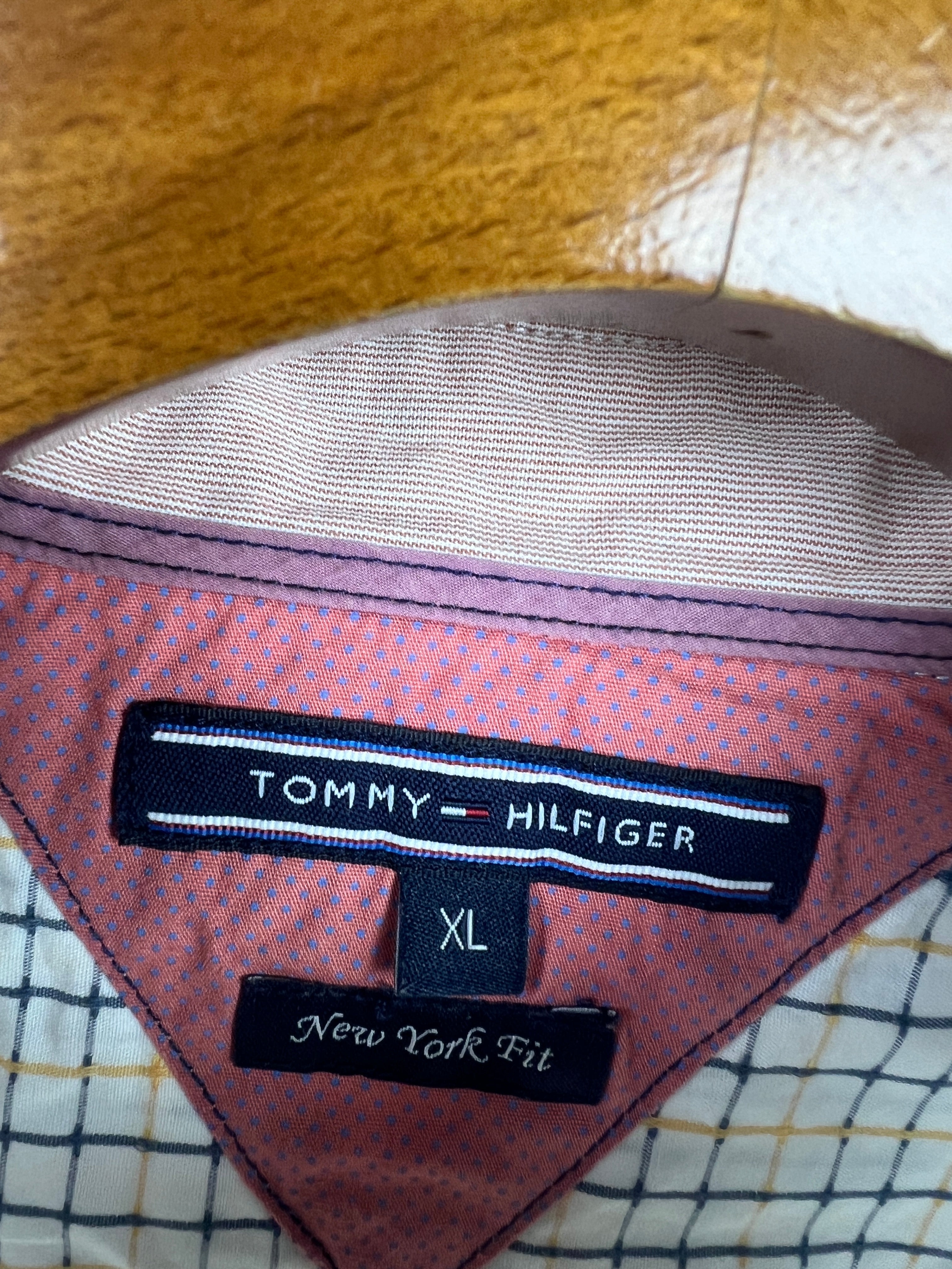 Tommy Hilfiger Shirt (Large)