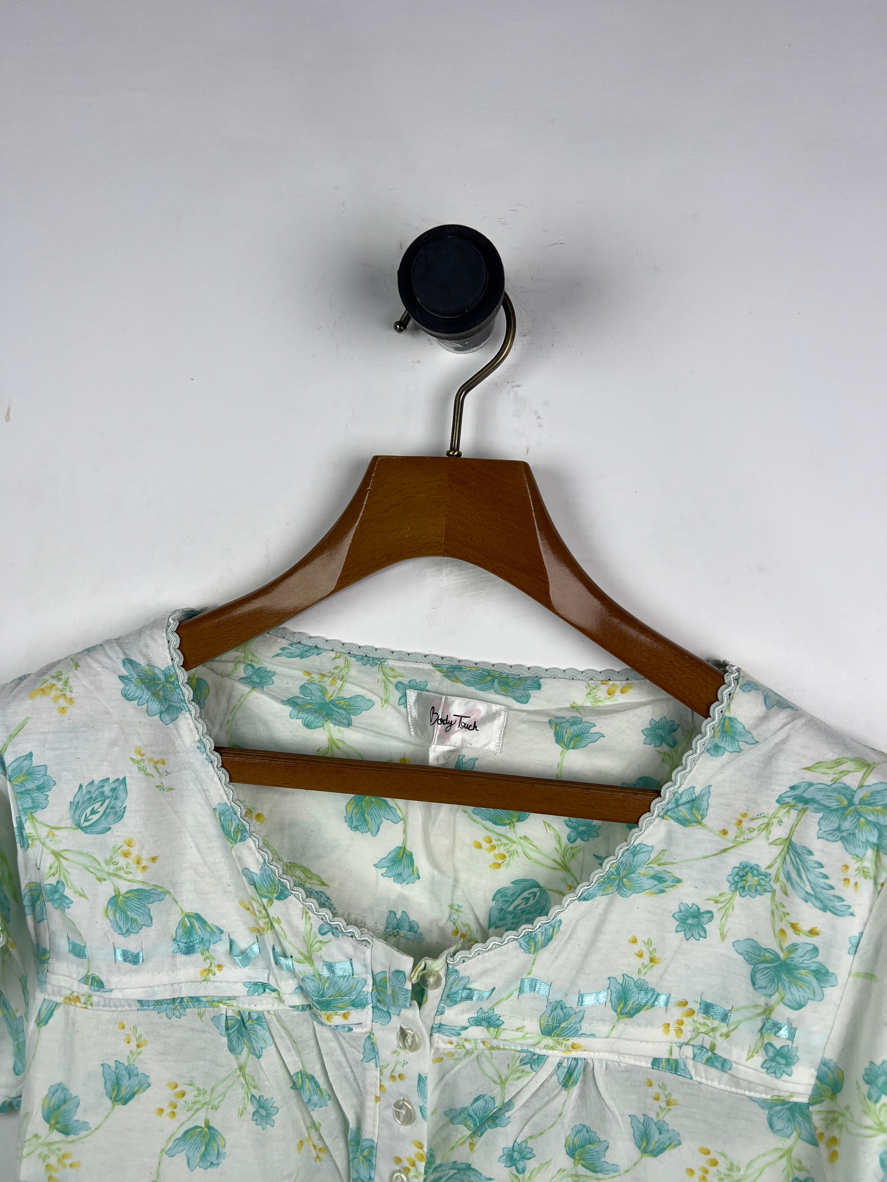 Body Blouse (Women) (Medium)
