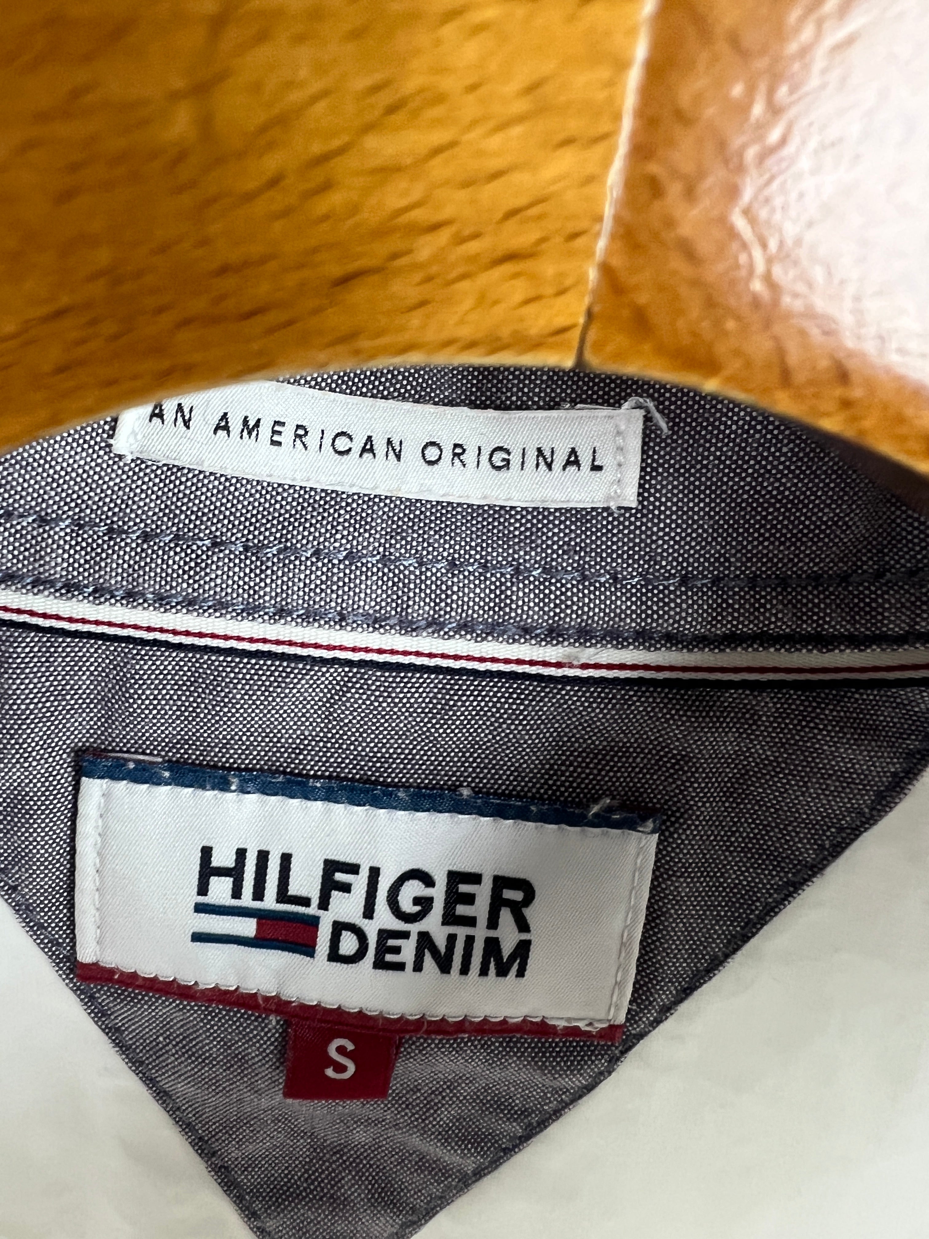 Tommy Hilfiger Shirt (Small-Medium)