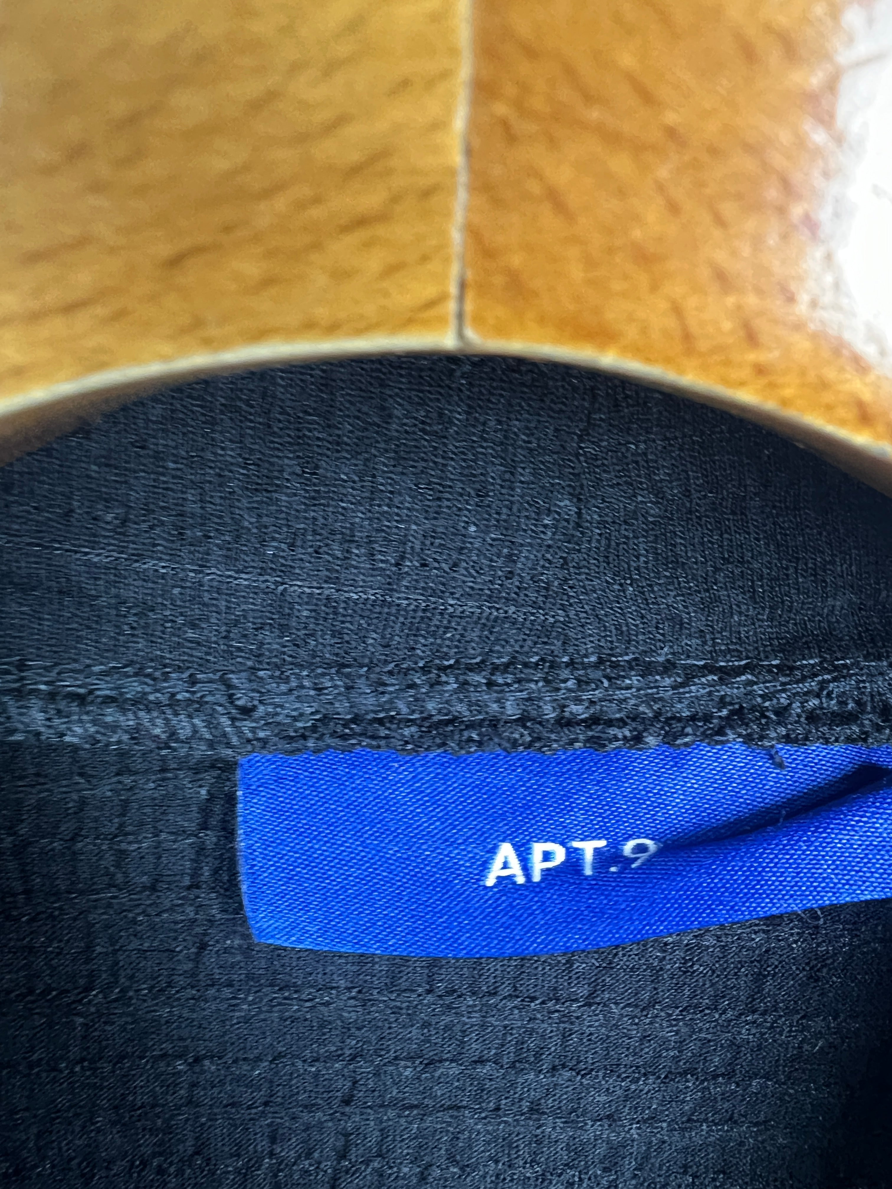 Apt 9 Blouse (Women) (Medium-Large)