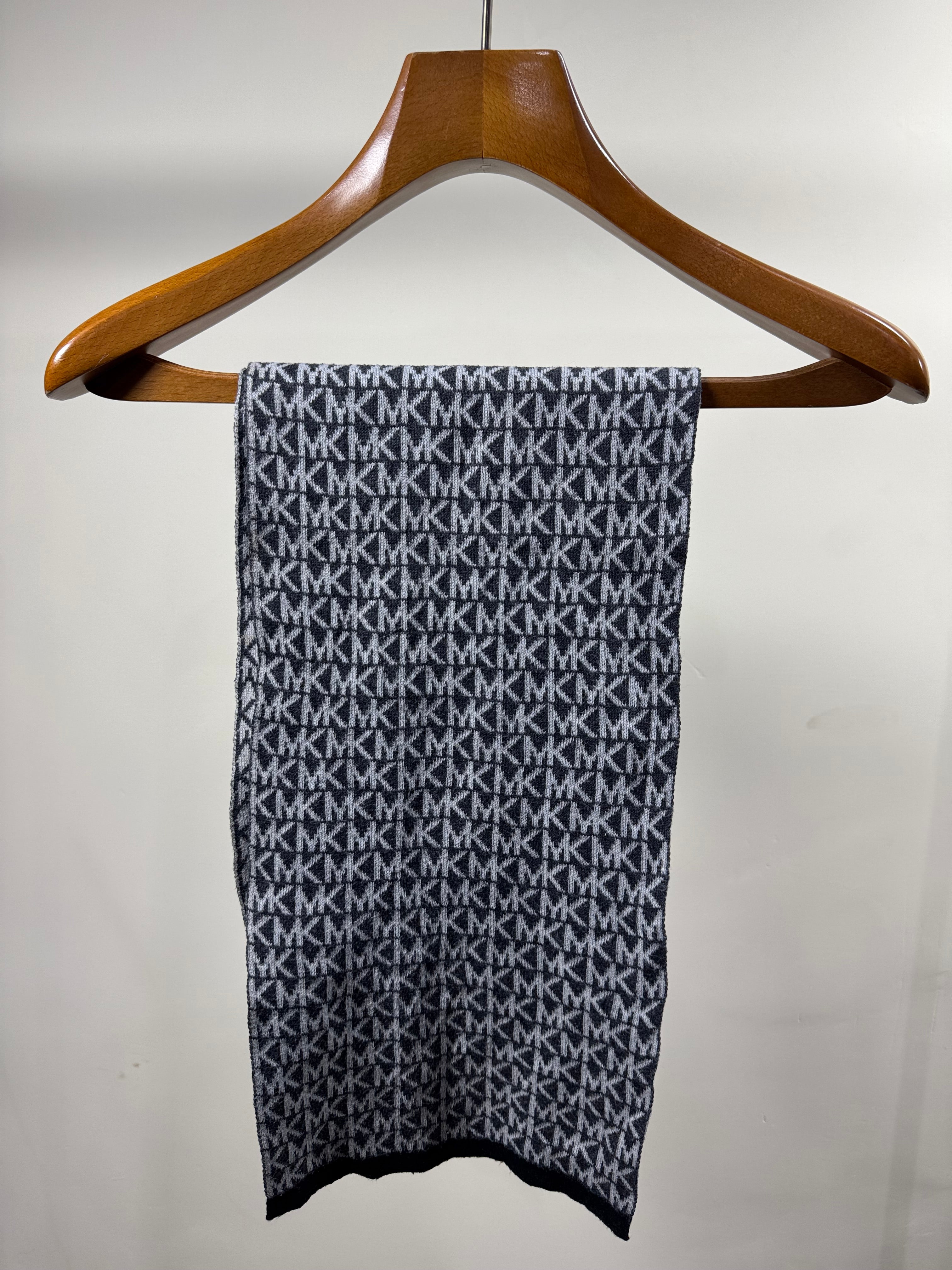 Michael Kors Muffler