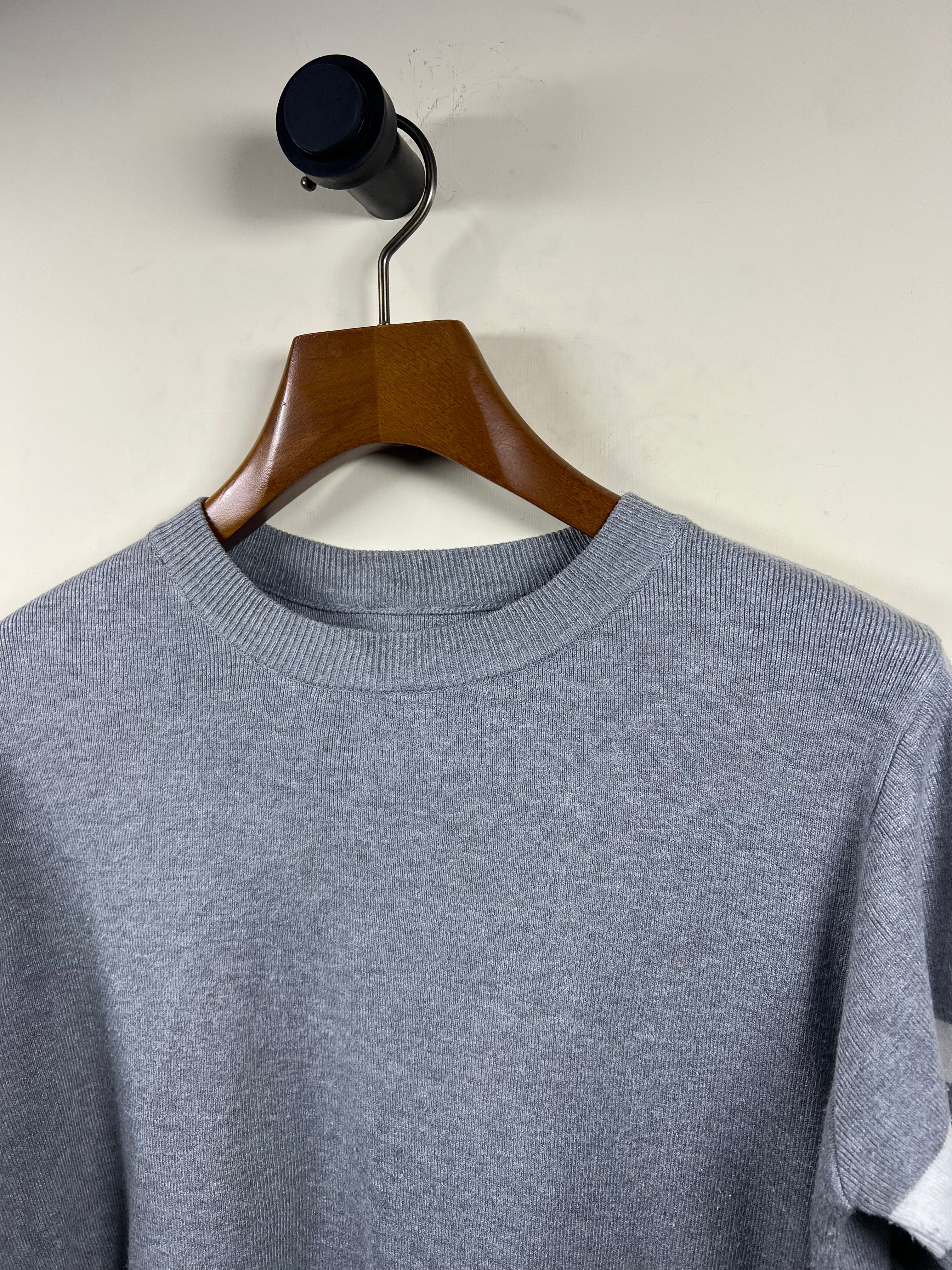 Sweater (Women) (Medium)