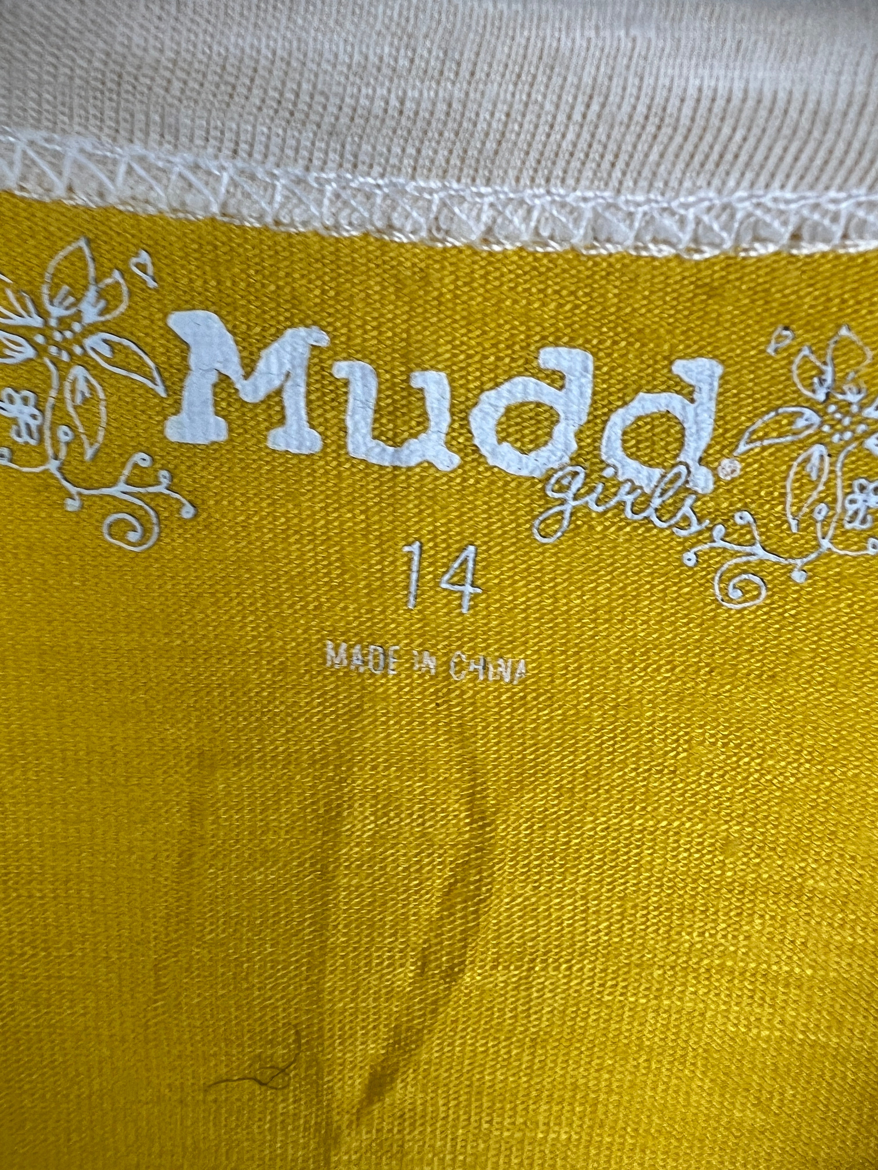 Mudd T-Shirt (Women) (Small)