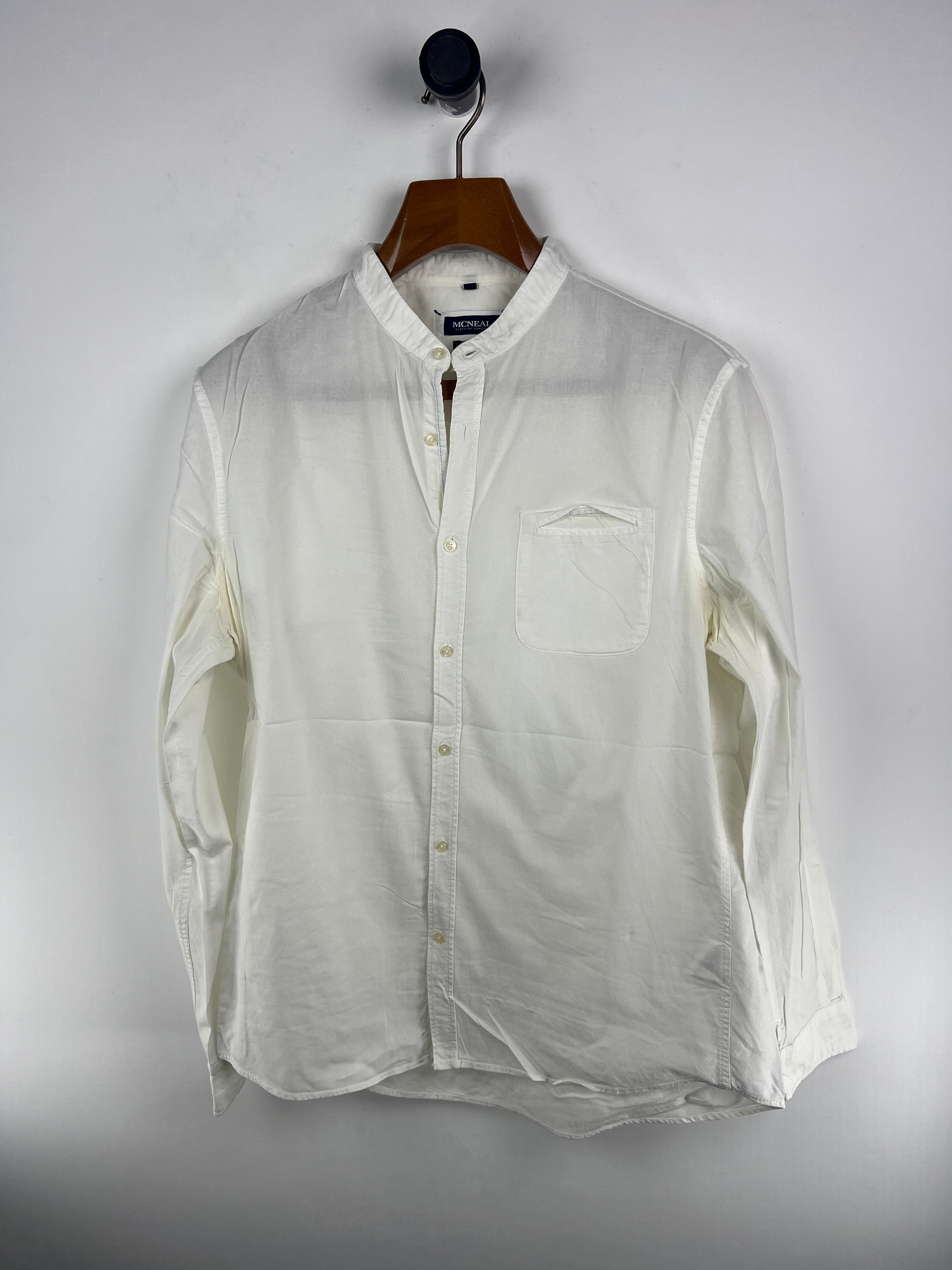 Mcneal Linen Shirt (Medium-Large)